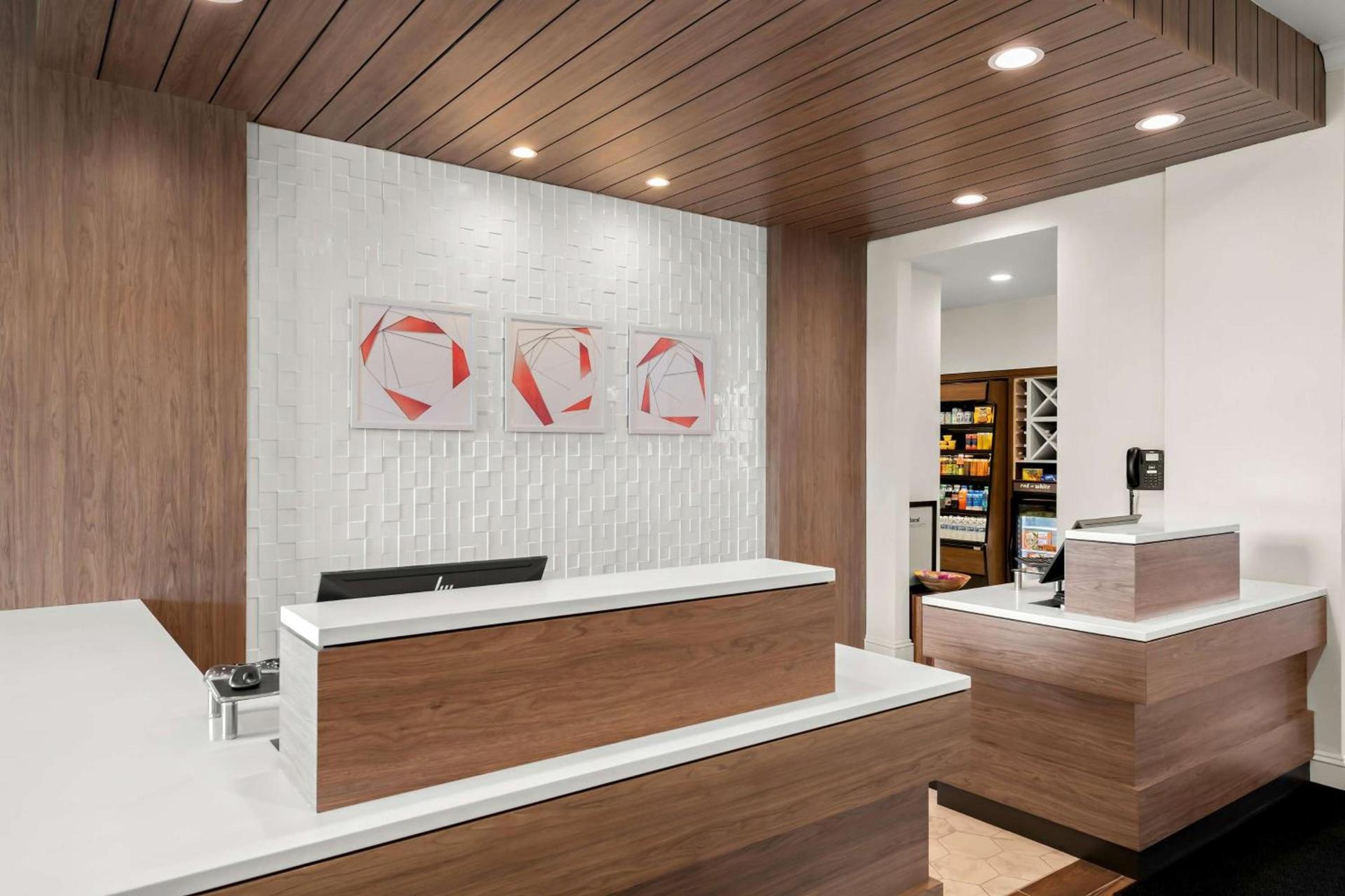 Hilton Garden Inn Suffolk Riverfront photo 17