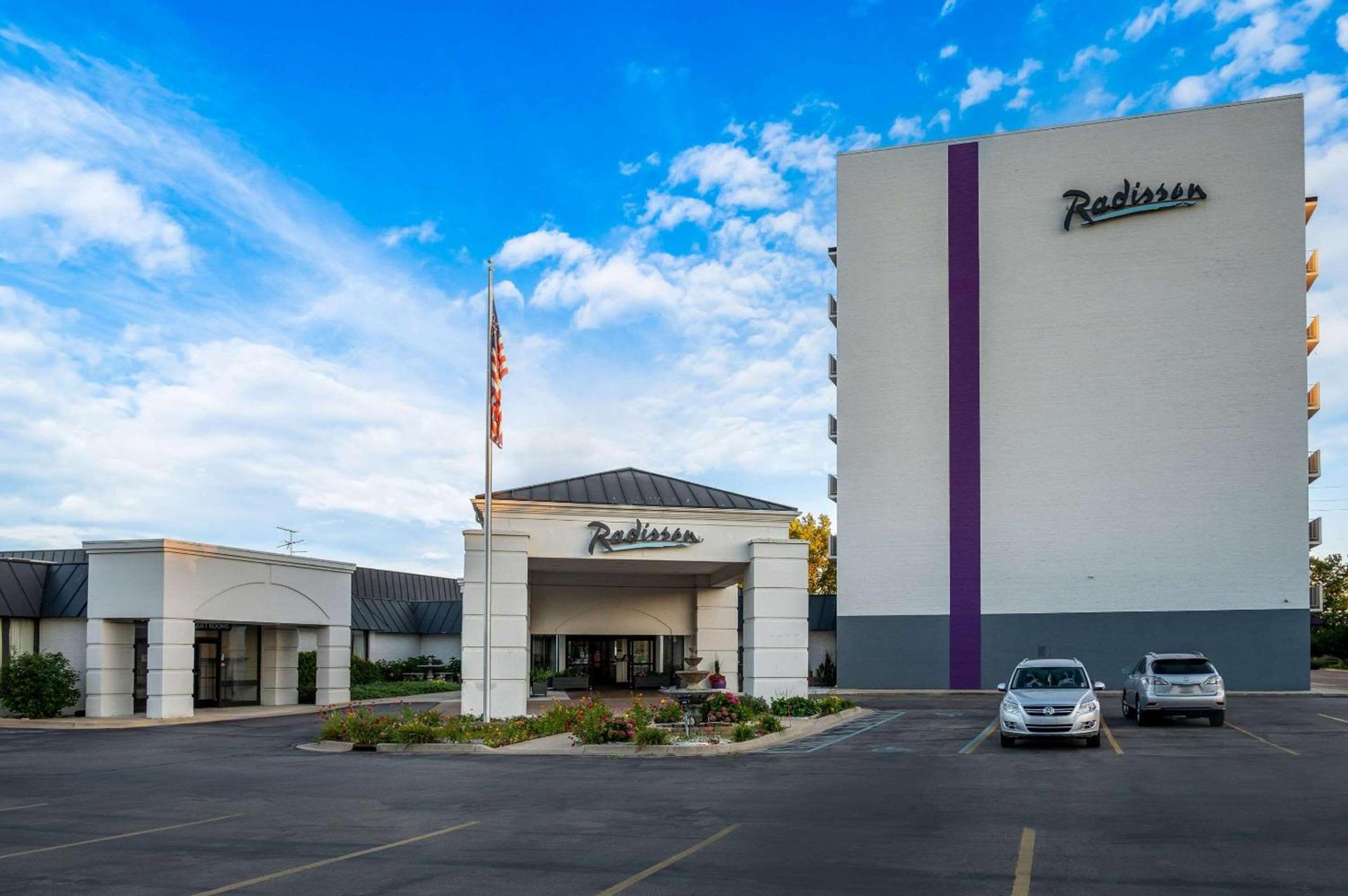 Radisson Hotel Grand Rapids Riverfront photo 4