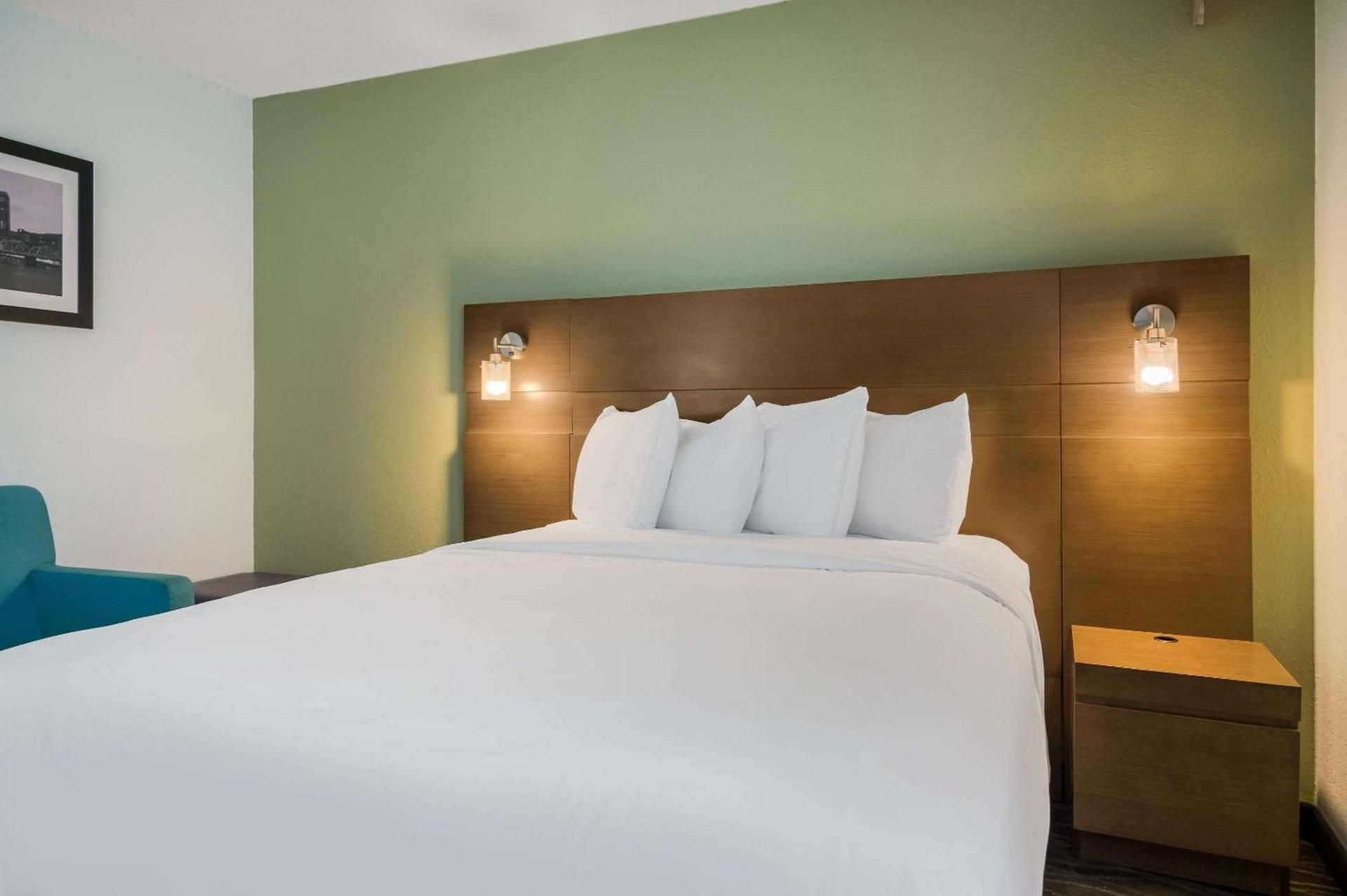 Radisson Hotel Grand Rapids Riverfront photo 68