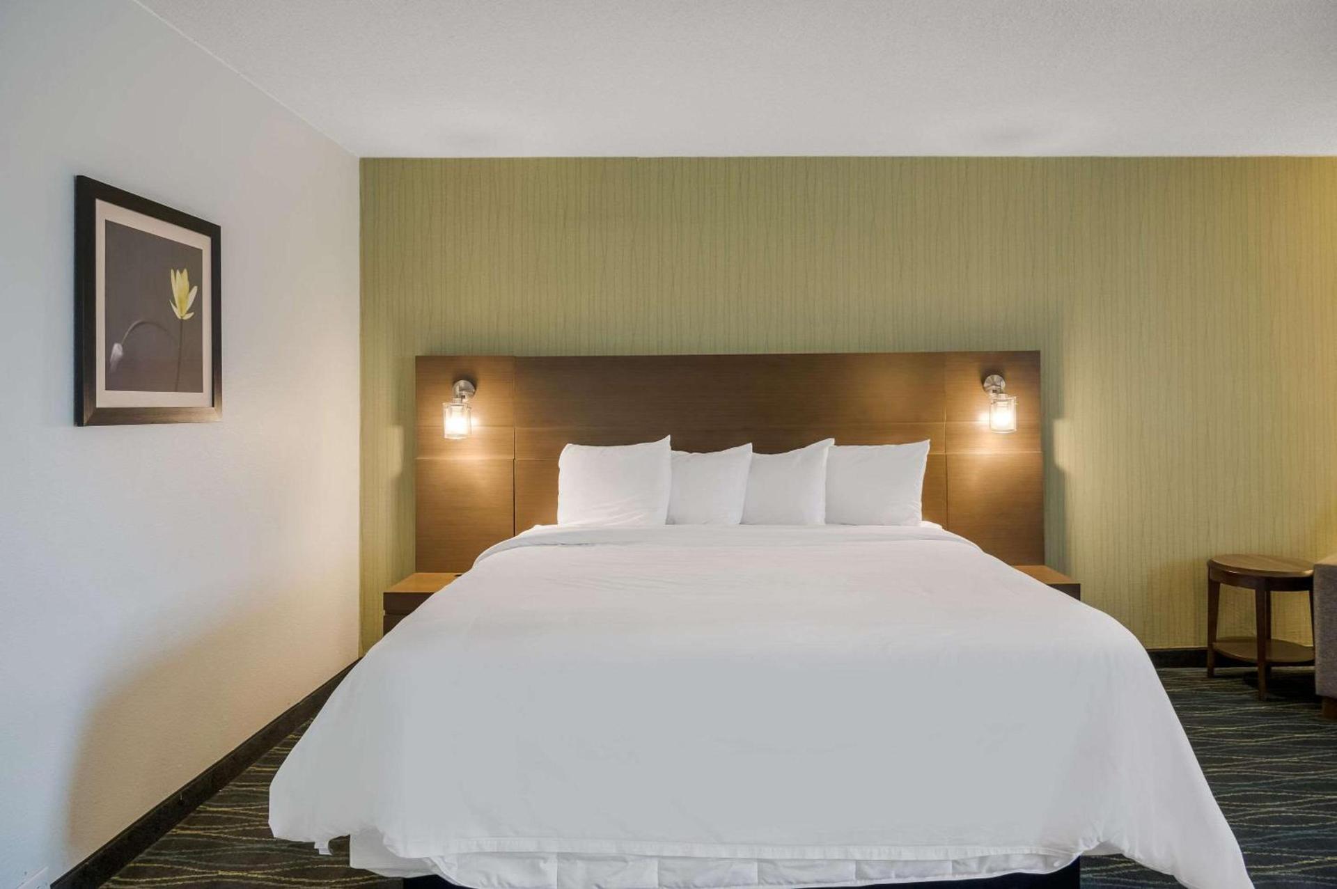 Radisson Hotel Grand Rapids Riverfront photo 83