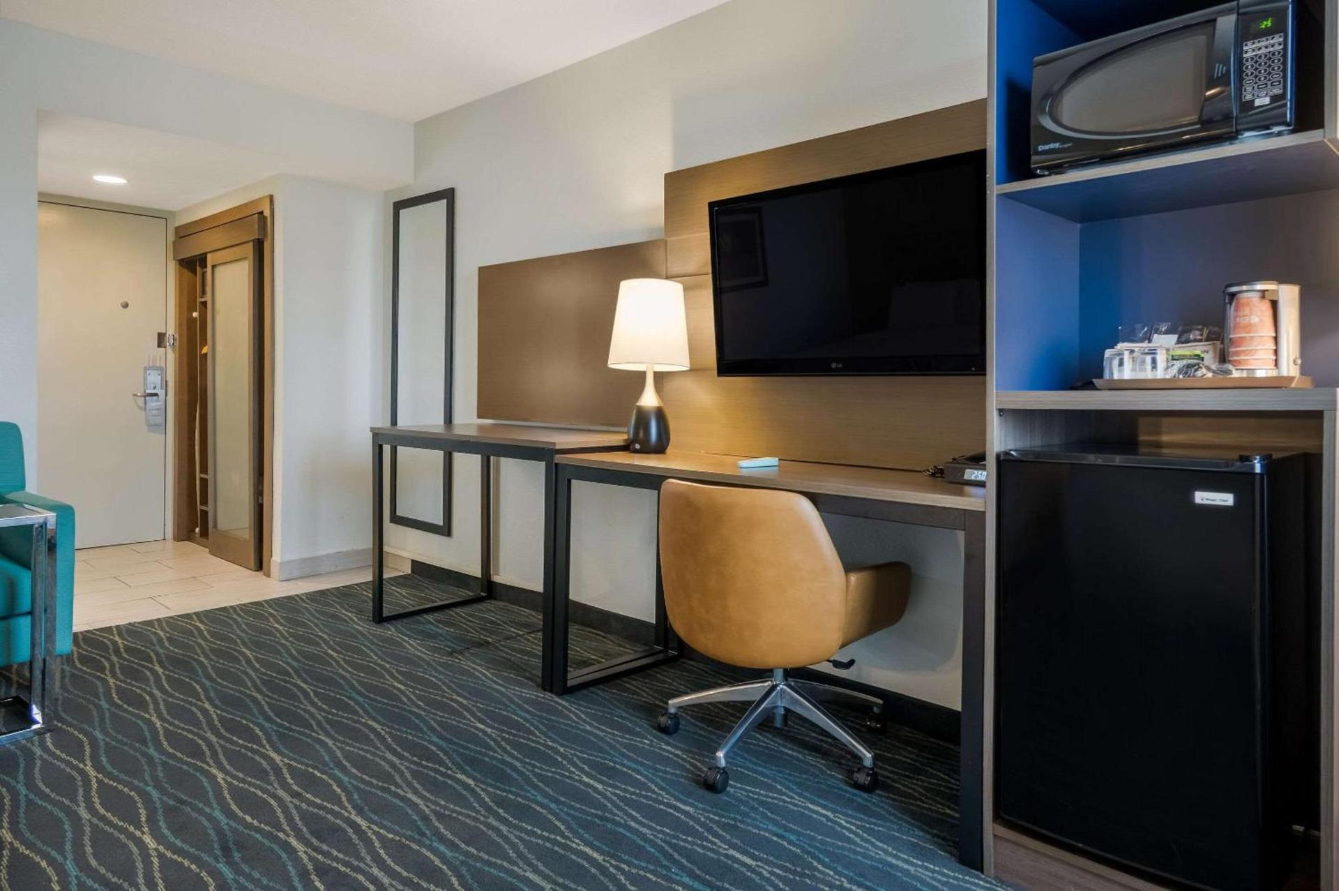 Radisson Hotel Grand Rapids Riverfront photo 89