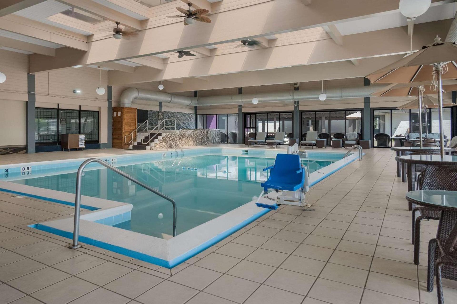 Radisson Hotel Grand Rapids Riverfront photo 92