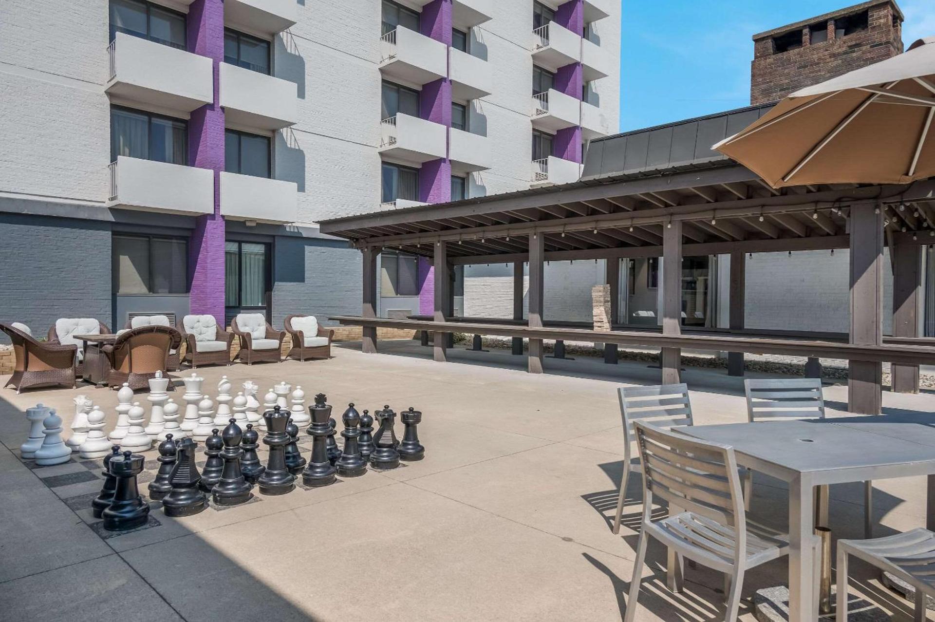 Radisson Hotel Grand Rapids Riverfront photo 99
