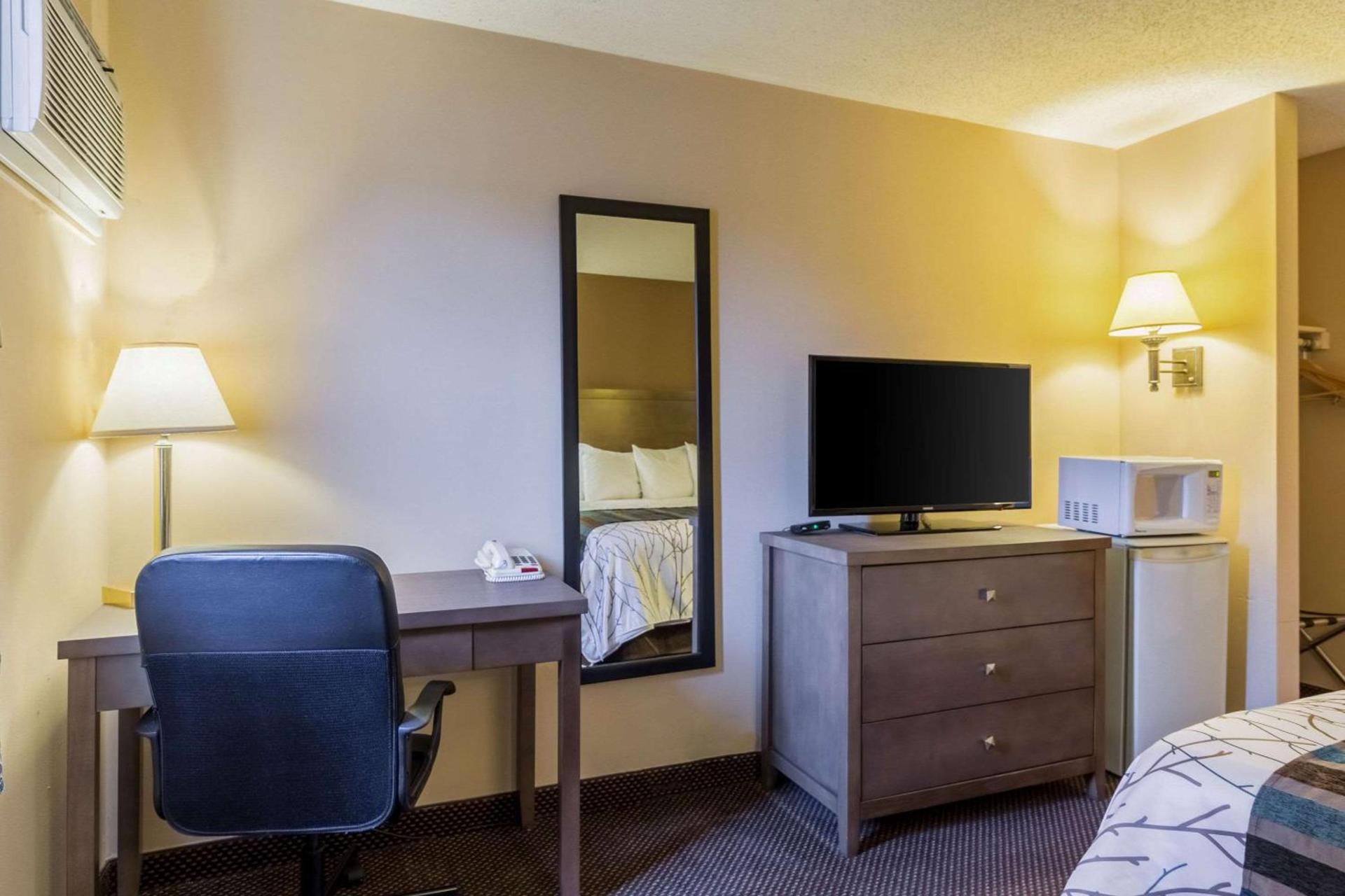 Rodeway Inn Red Wing photo 17