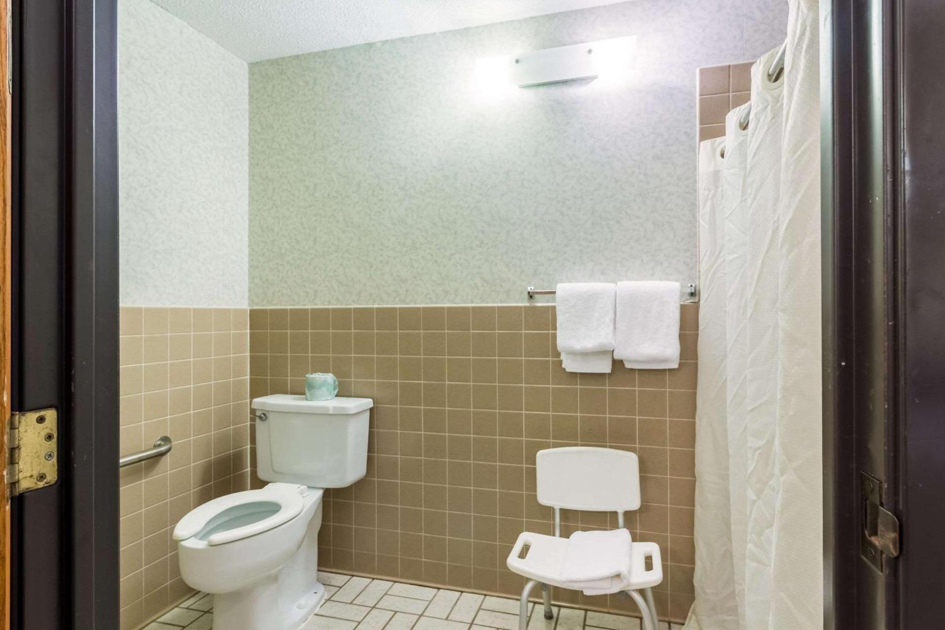 Rodeway Inn Red Wing photo 22