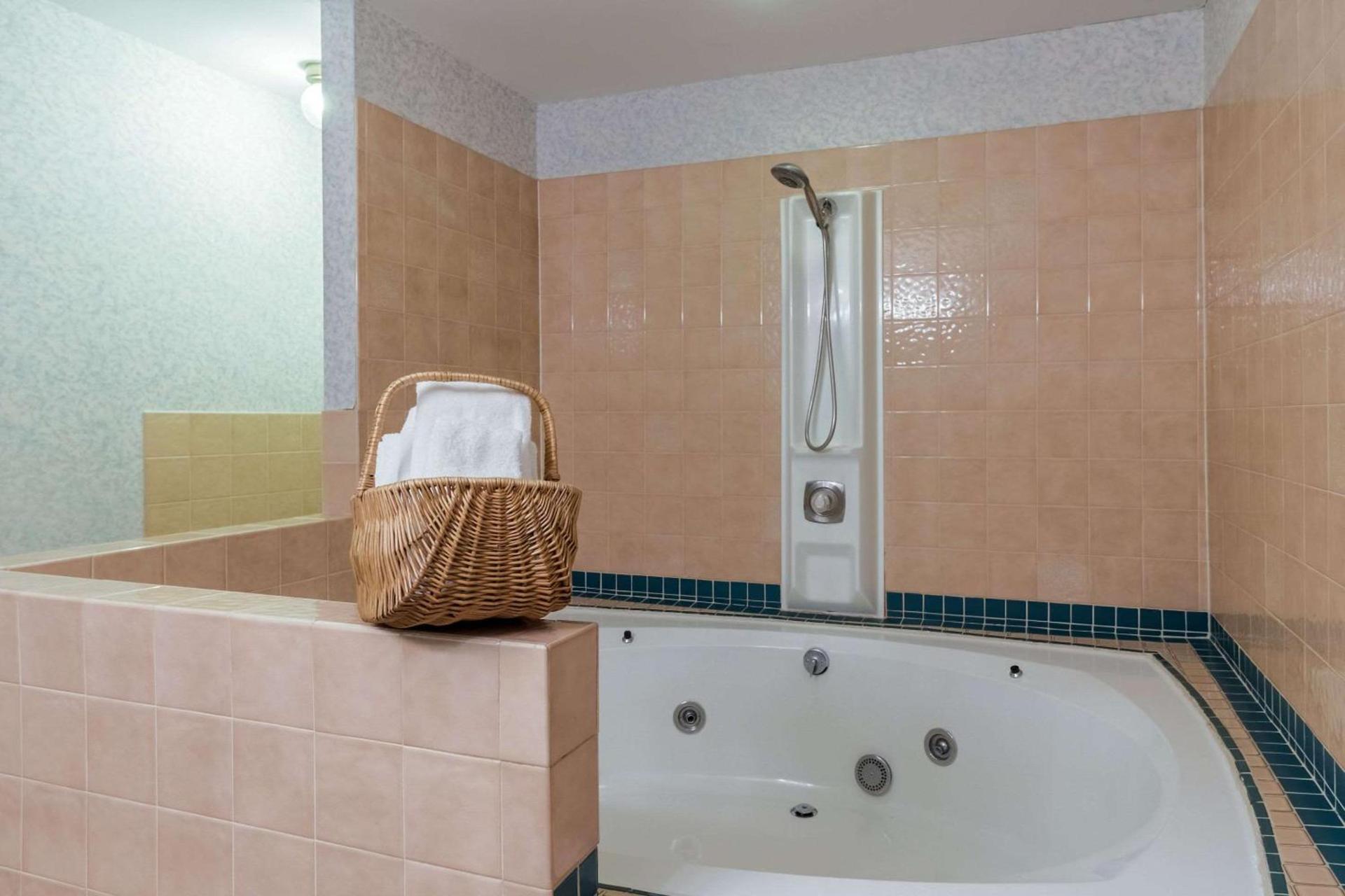 Rodeway Inn Red Wing photo 31