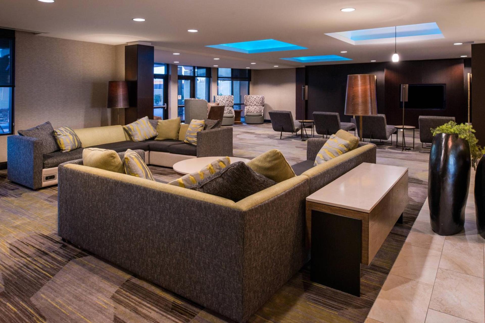 Courtyard by Marriott Victorville Hesperia photo 4