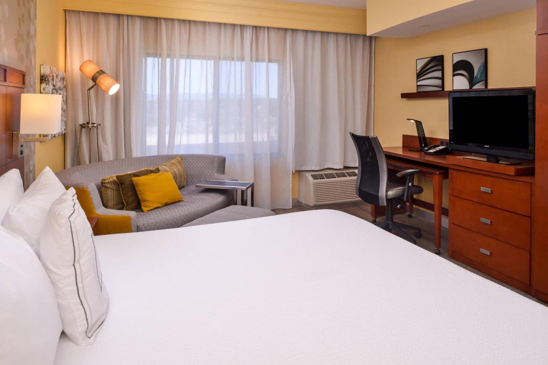 Courtyard by Marriott Victorville Hesperia photo 12