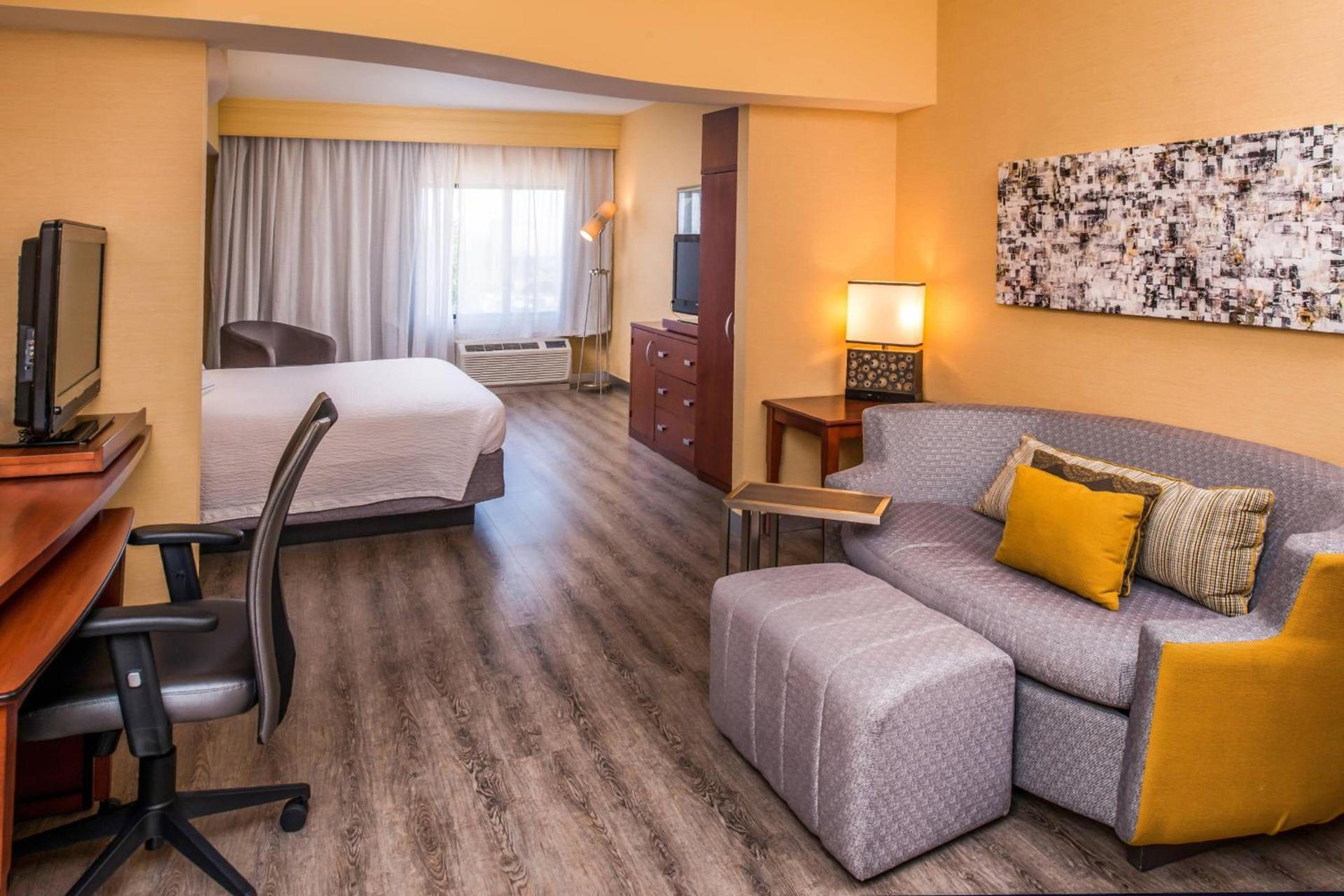 Courtyard by Marriott Victorville Hesperia photo 18