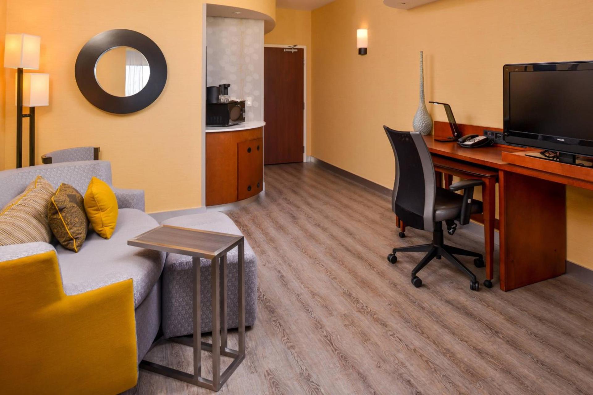 Courtyard by Marriott Victorville Hesperia photo 24