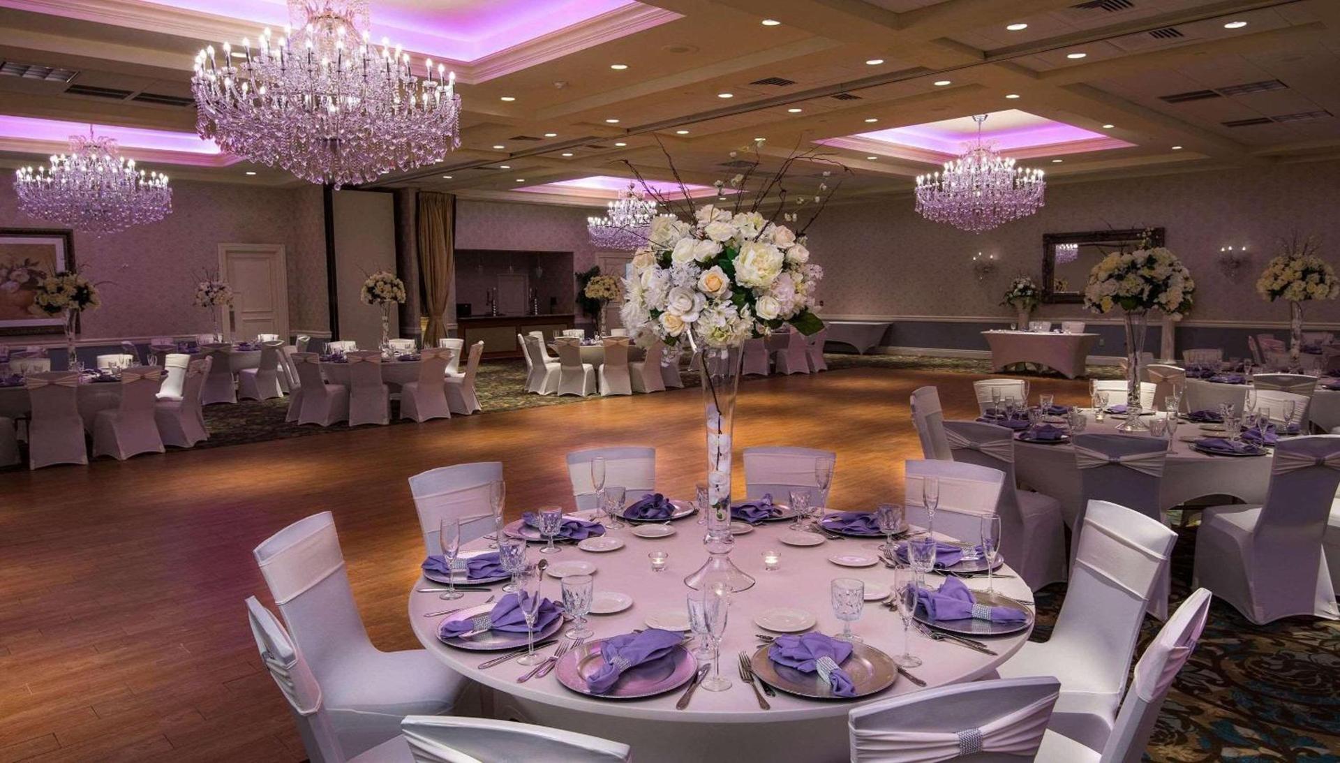 Radisson Hotel Freehold photo 8