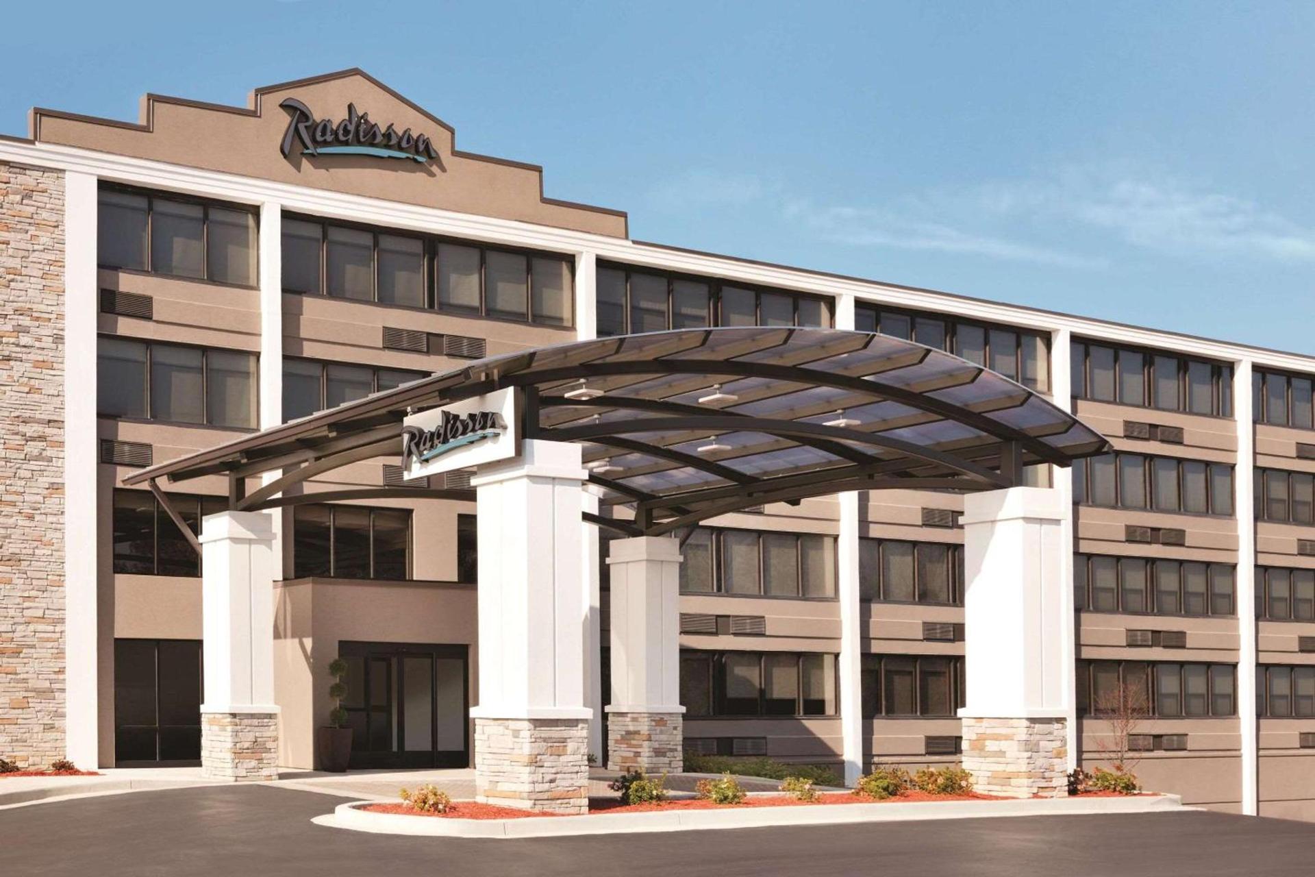 Radisson Hotel Charlotte Airport photo 2