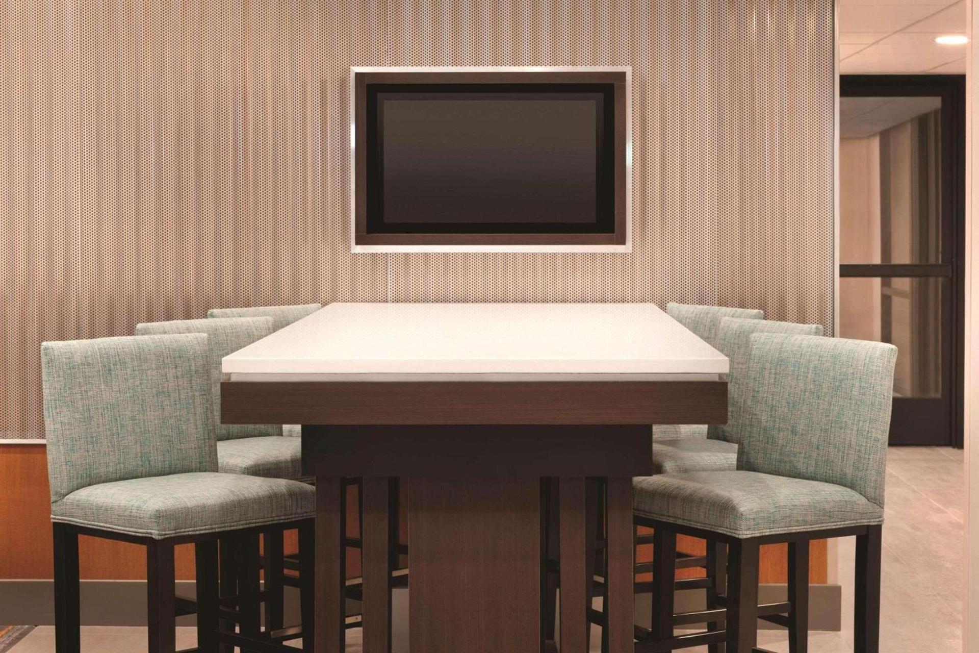 Radisson Hotel Charlotte Airport photo 5
