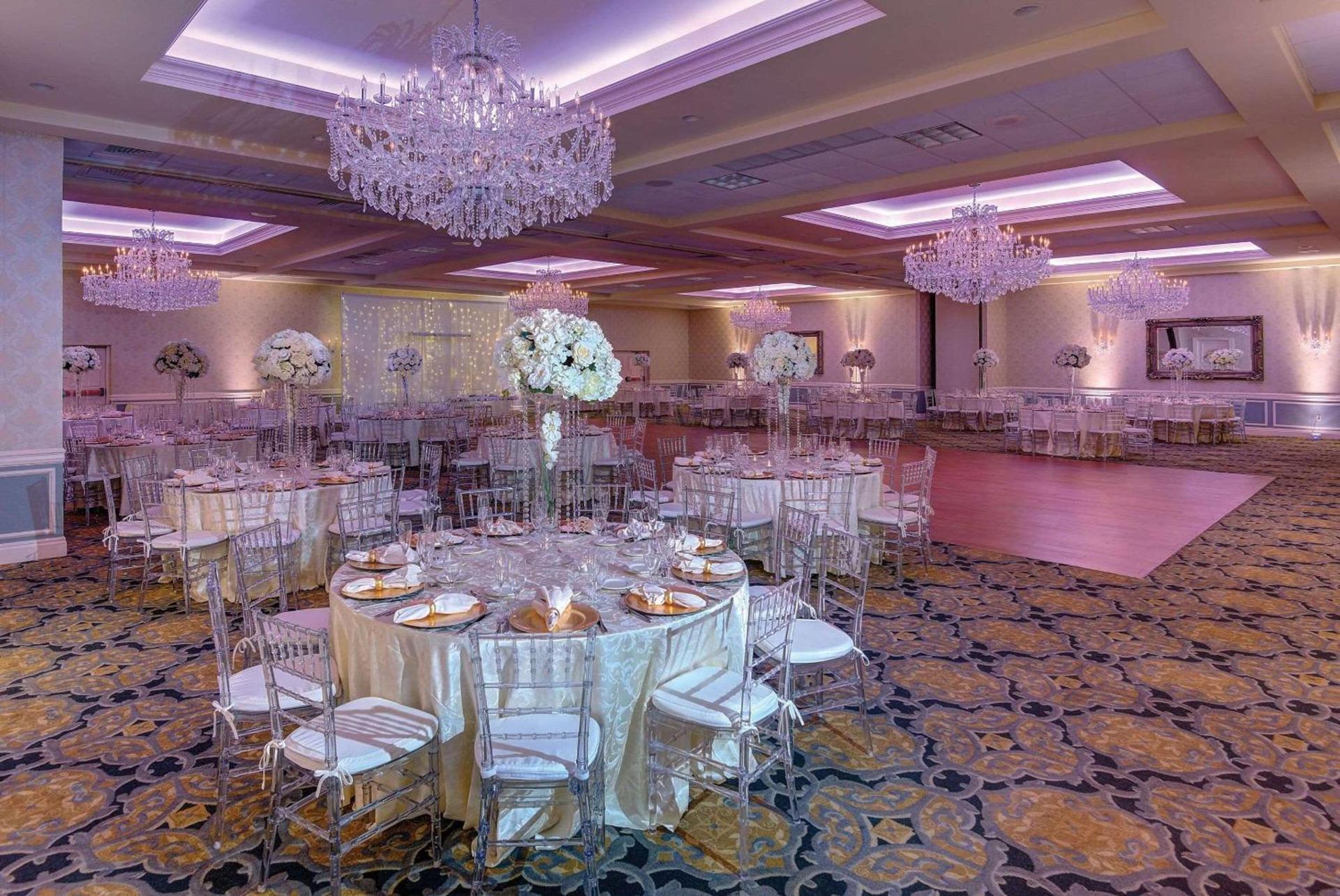 Radisson Hotel Freehold photo 19