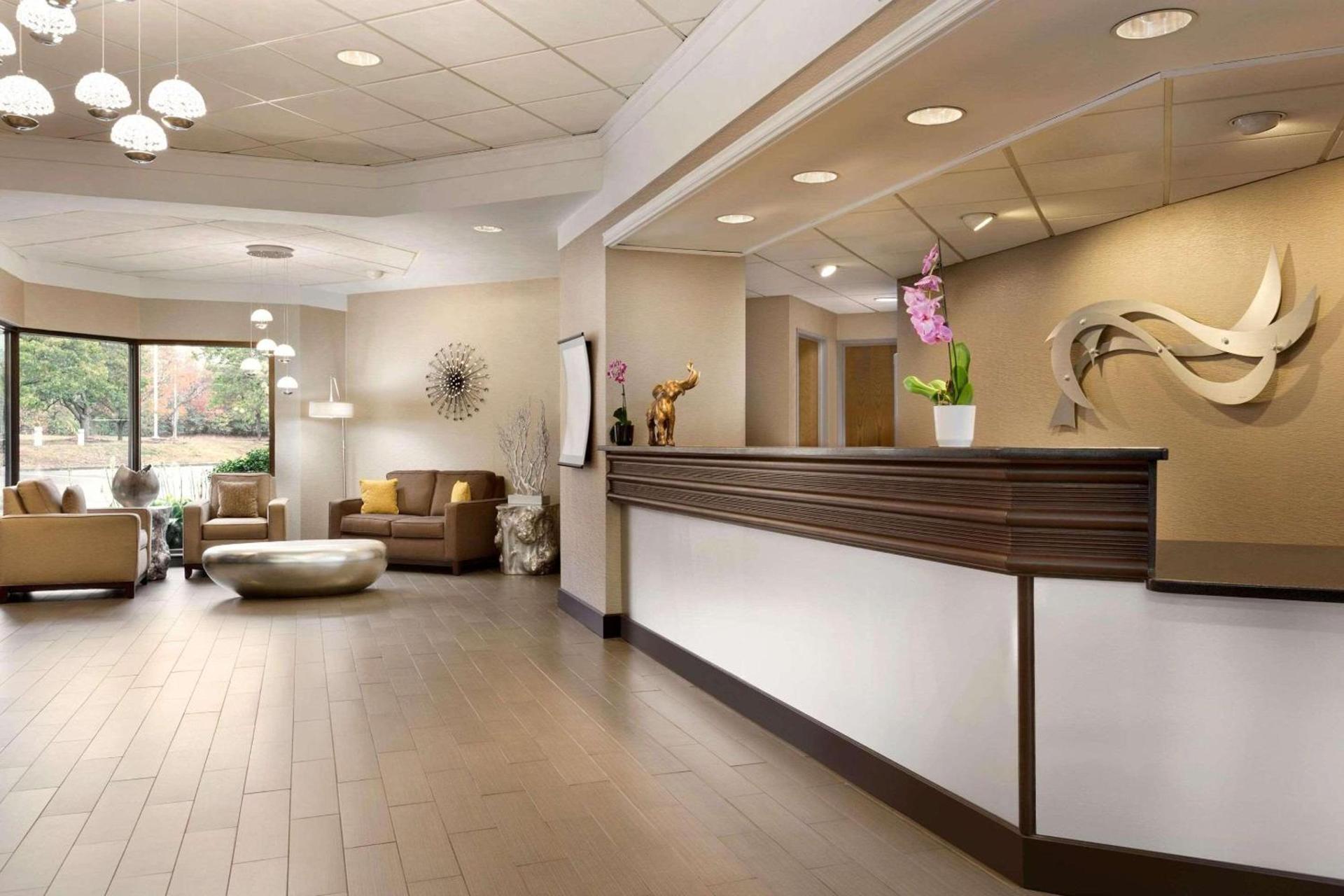 Radisson Akron-Fairlawn Copley photo 5
