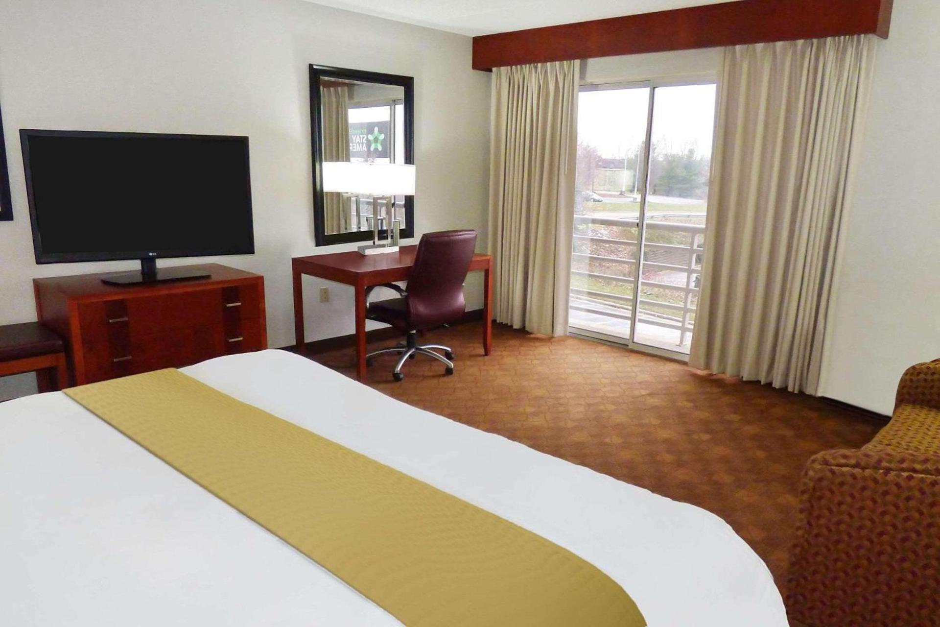 Radisson Akron-Fairlawn Copley photo 6