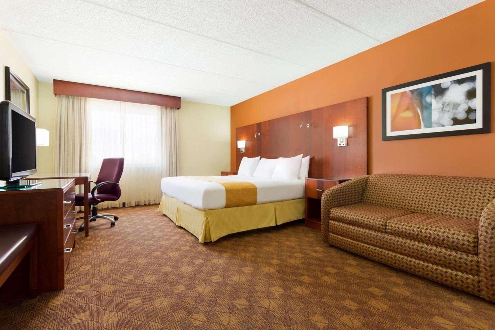 Radisson Akron-Fairlawn Copley photo 8