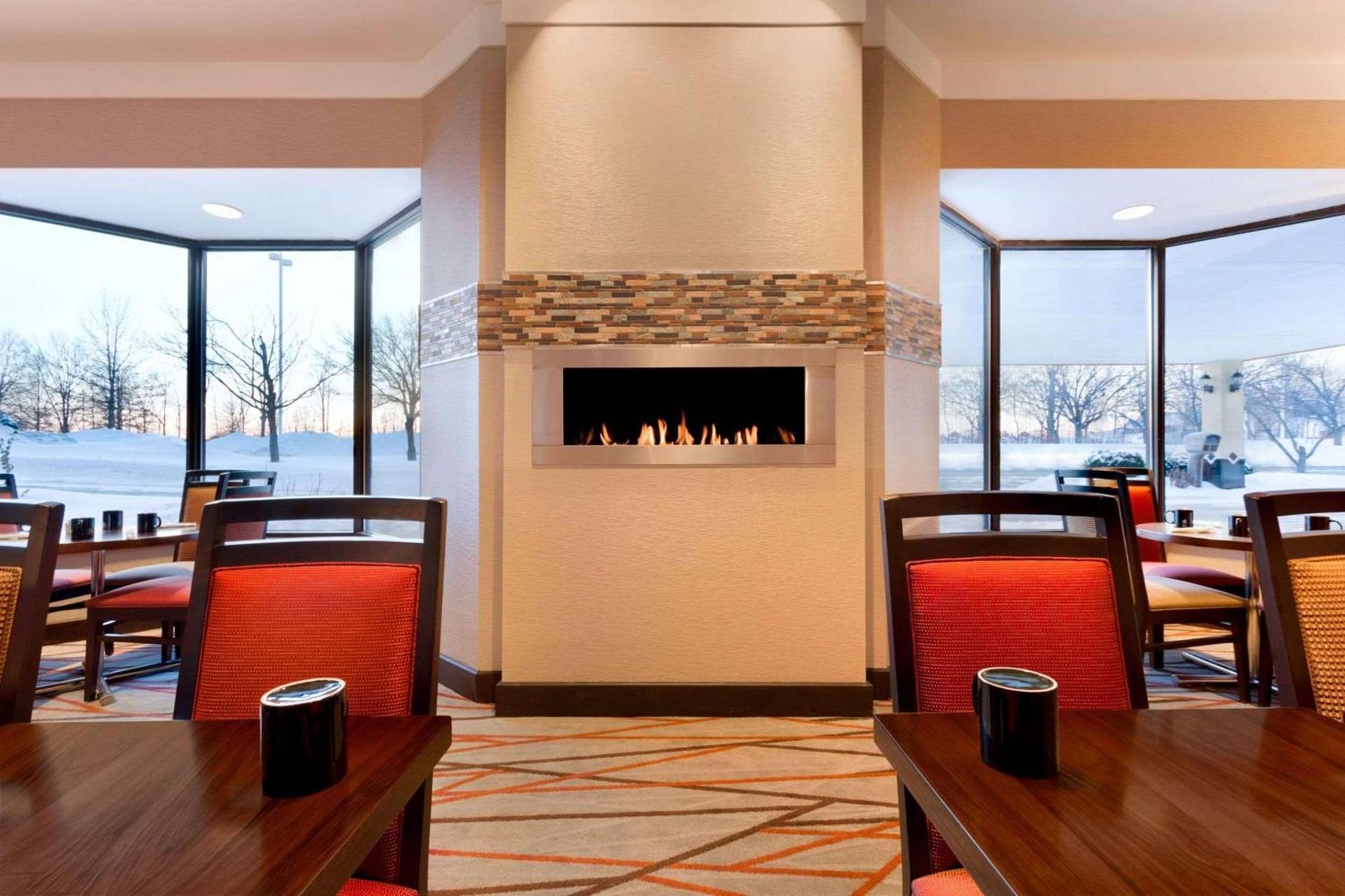 Radisson Akron-Fairlawn Copley photo 19