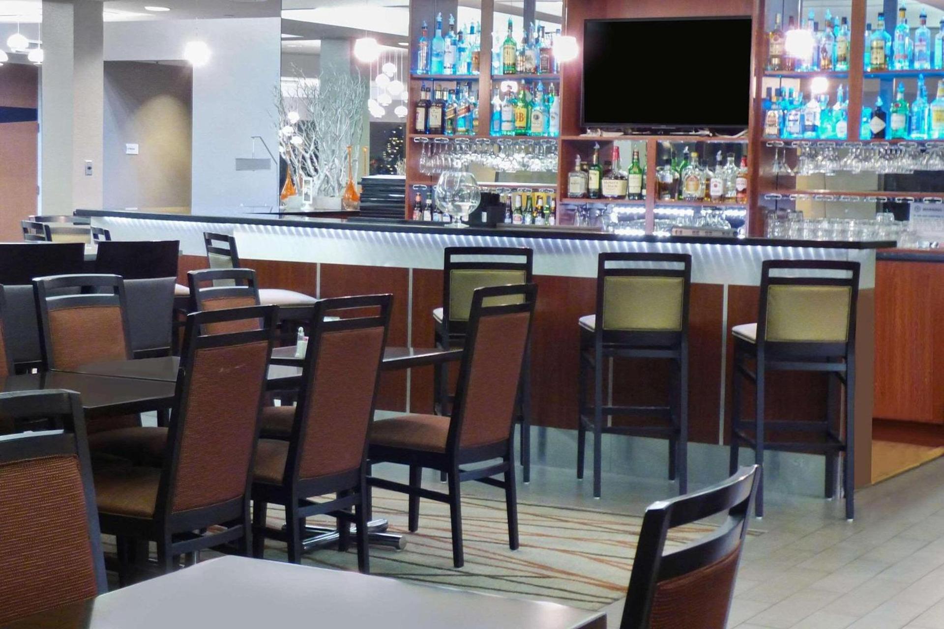 Radisson Akron-Fairlawn Copley photo 20