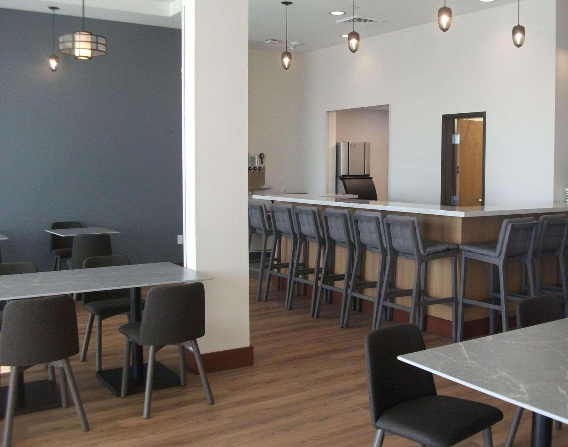 Radisson Hotel Pendleton Airport photo 2
