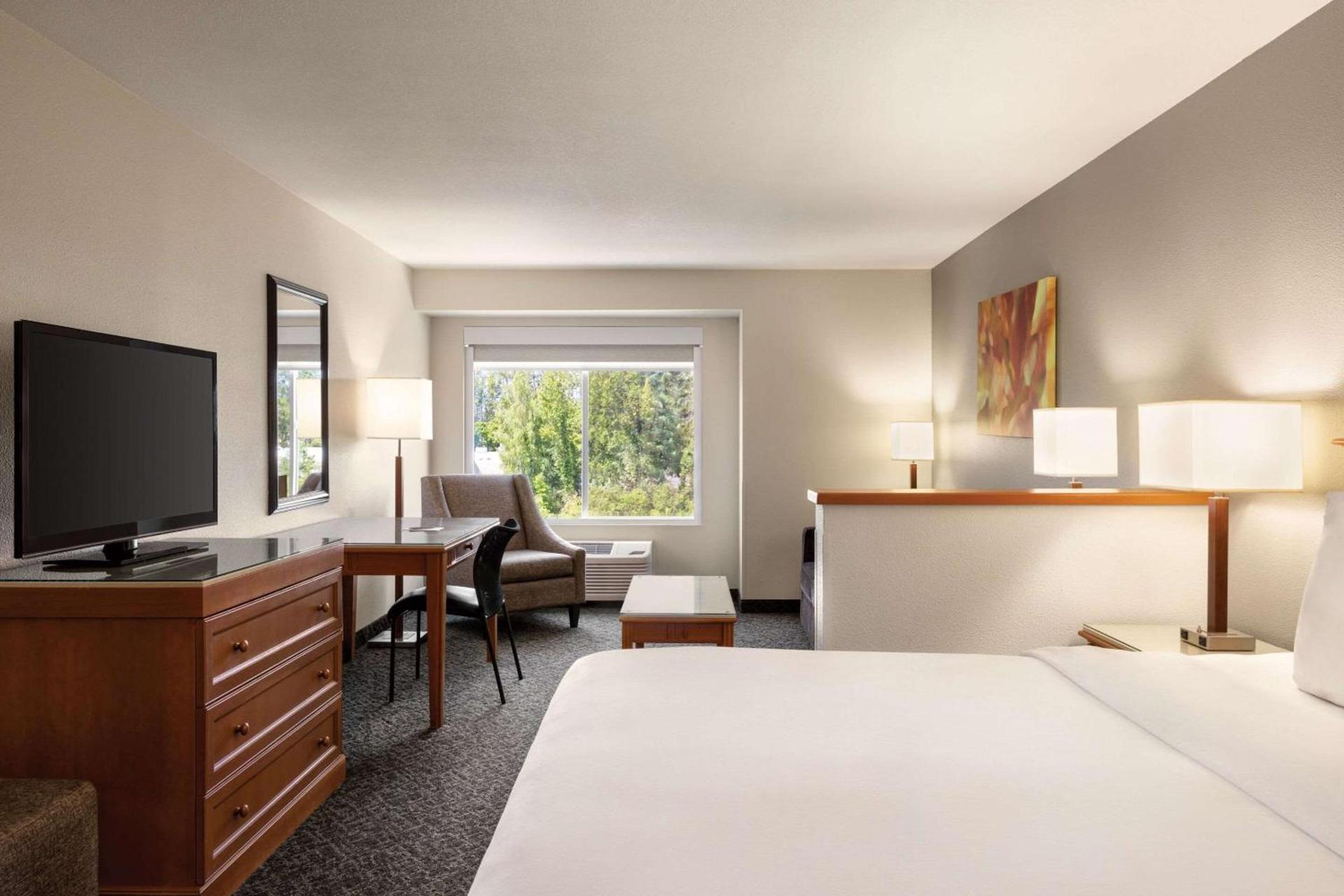 Radisson Hotel Portland Airport photo 13