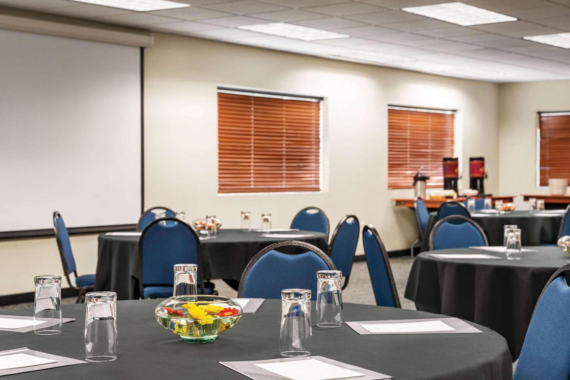 Radisson Hotel Portland Airport photo 24