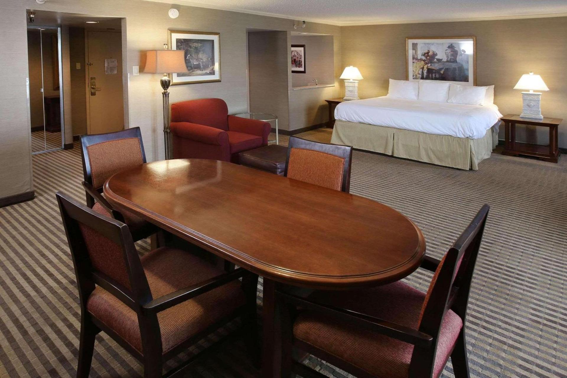 Radisson Hotel Philadelphia Northeast photo 53