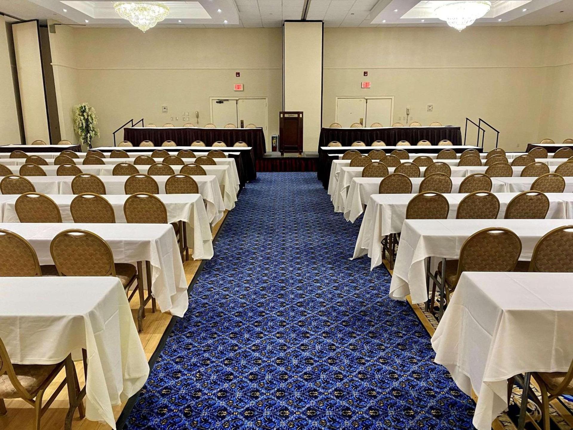 Radisson Hotel Philadelphia Northeast photo 63