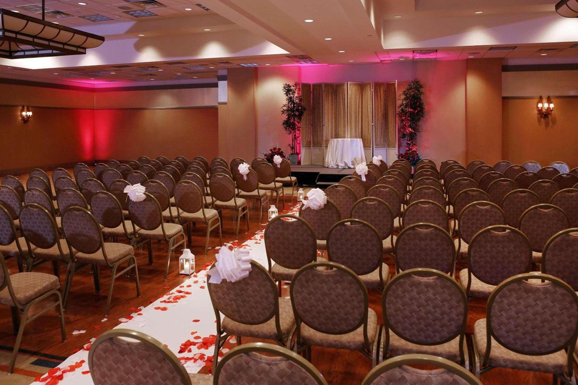 Radisson Hotel Philadelphia Northeast photo 49