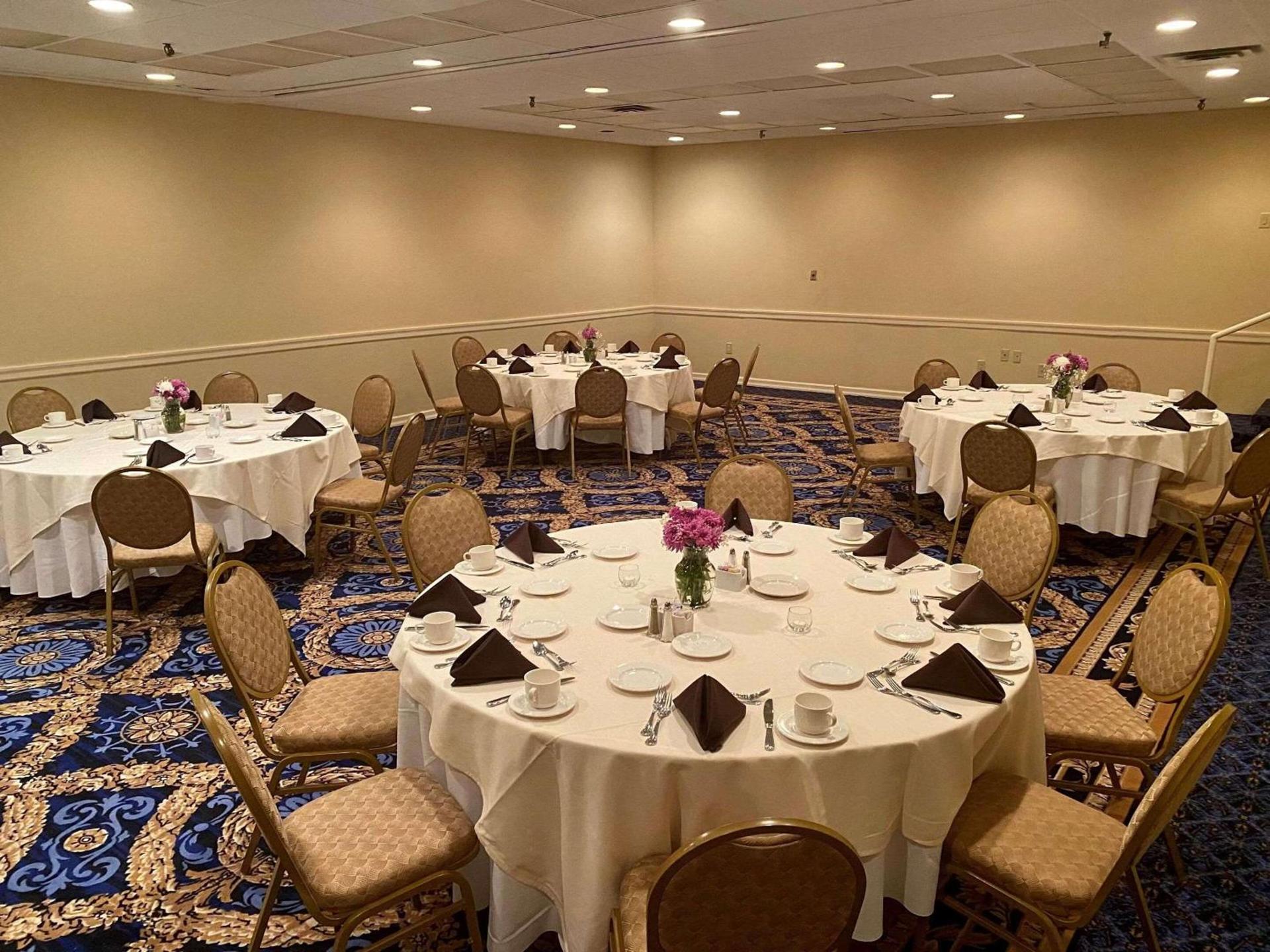 Radisson Hotel Philadelphia Northeast photo 51