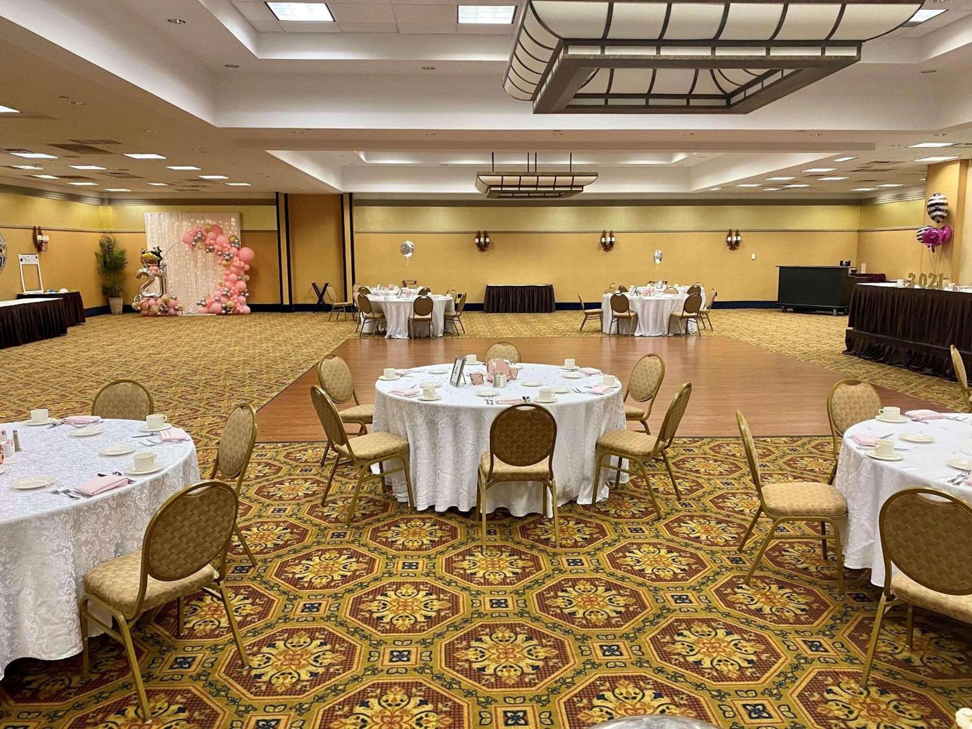 Radisson Hotel Philadelphia Northeast photo 58