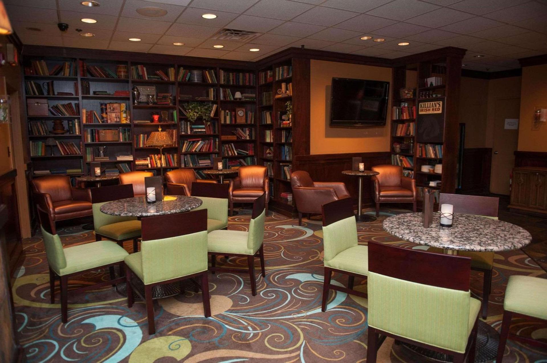 Radisson Hotel Philadelphia Northeast photo 70