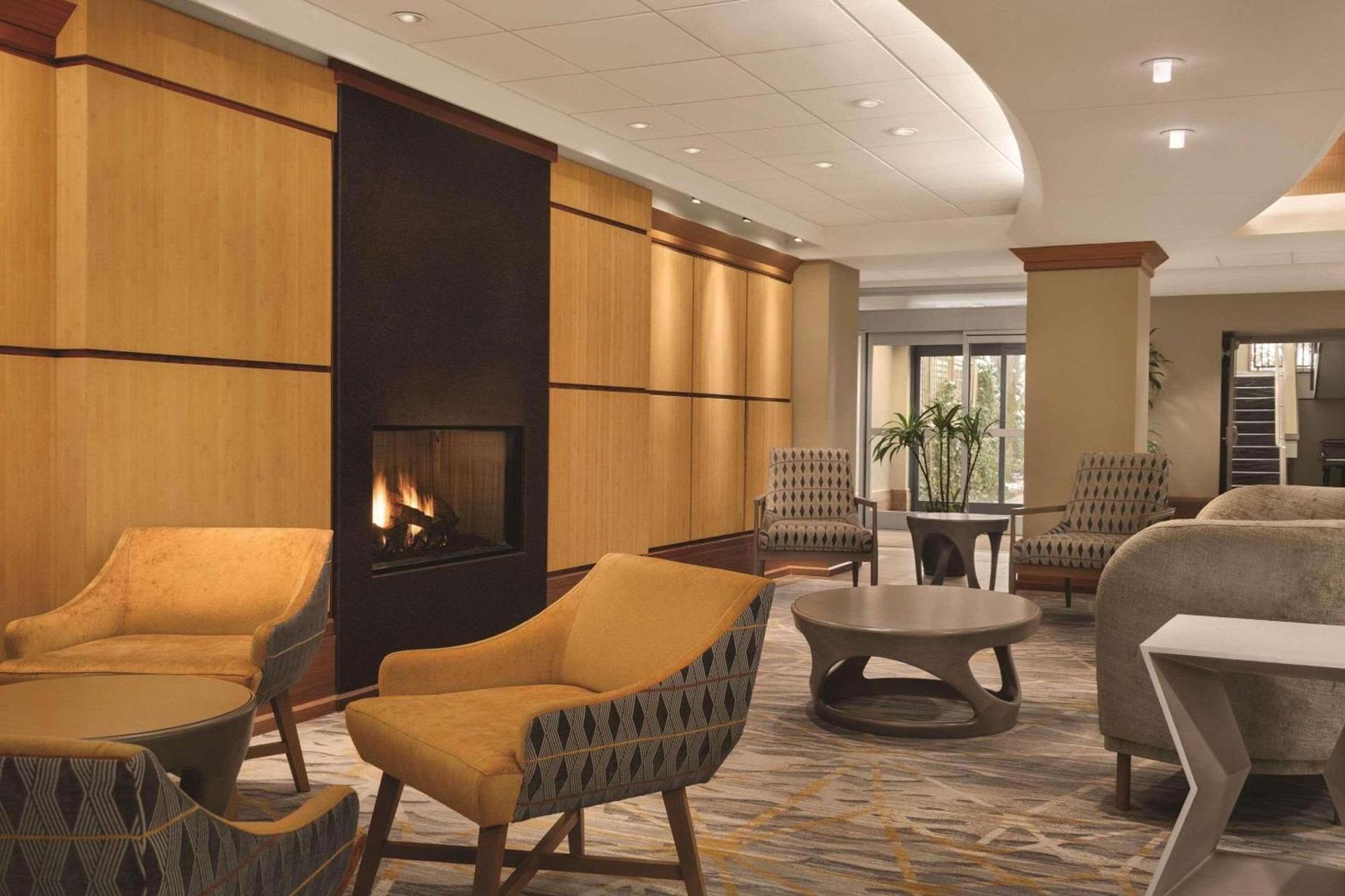 DoubleTree by Hilton Providence Airport Warwick photo 2