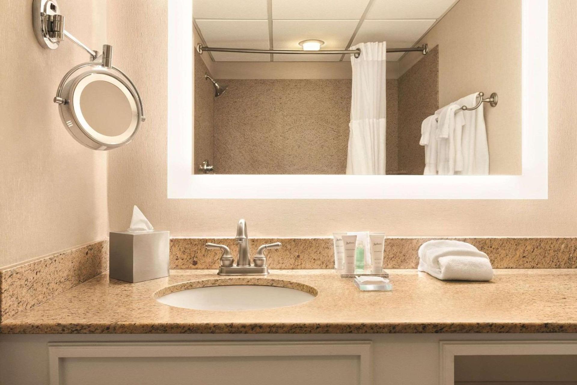 DoubleTree by Hilton Providence Airport Warwick photo 9