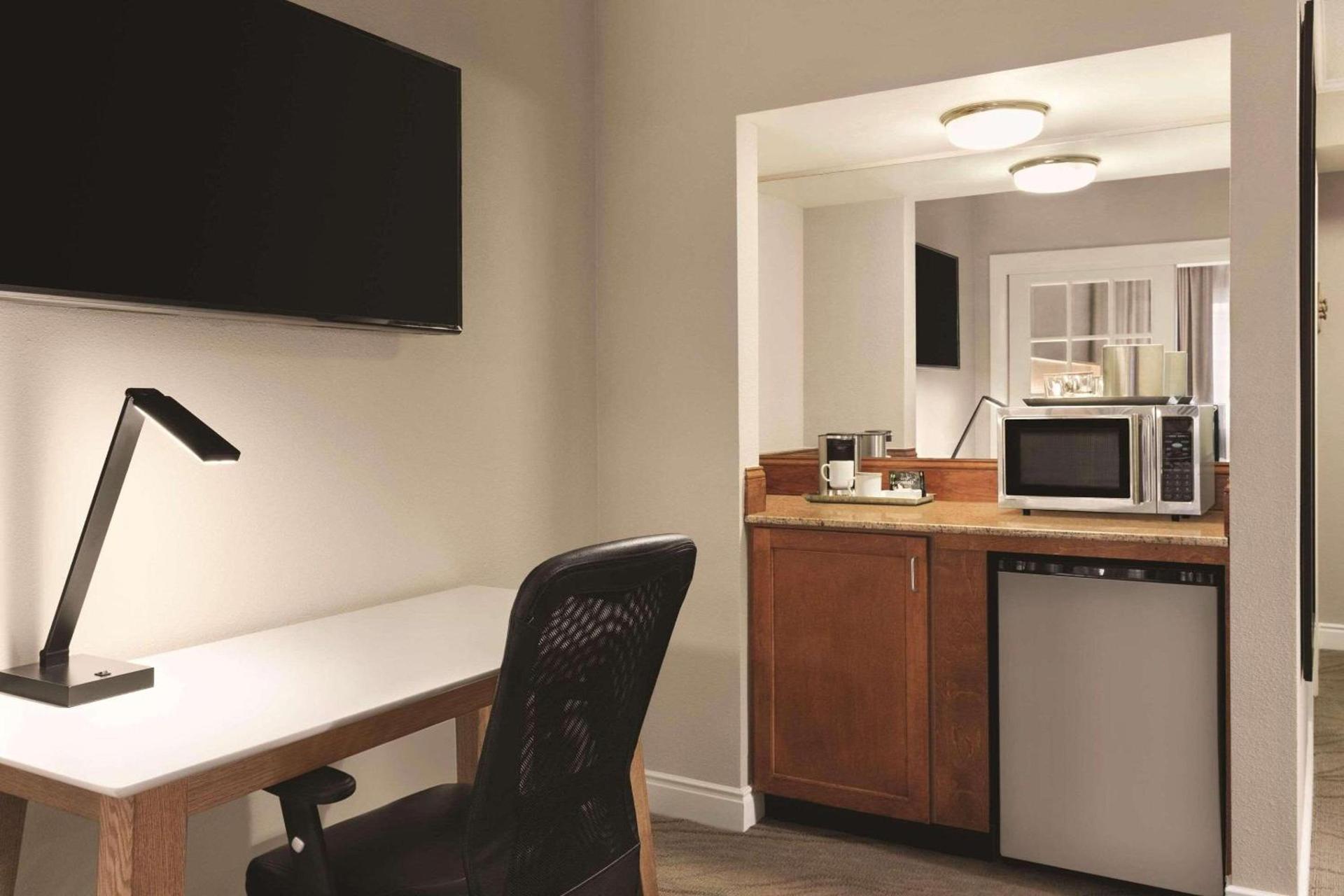 DoubleTree by Hilton Providence Airport Warwick photo 11