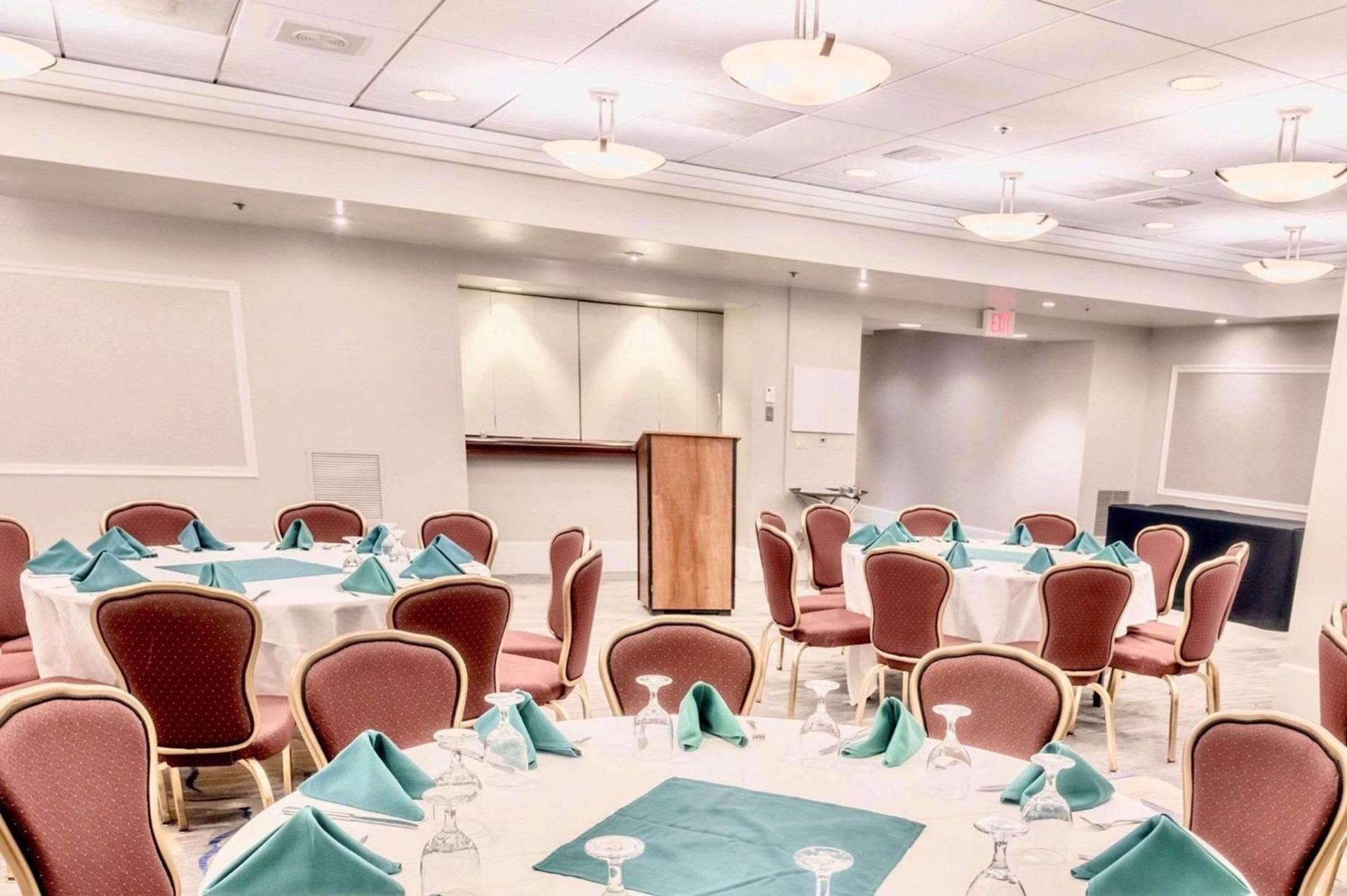 DoubleTree by Hilton Providence Airport Warwick photo 15