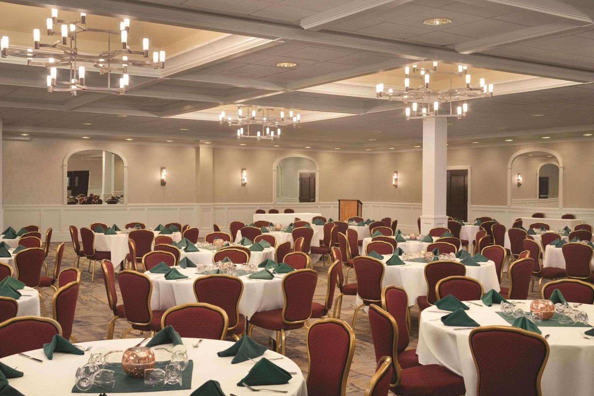 DoubleTree by Hilton Providence Airport Warwick photo 16