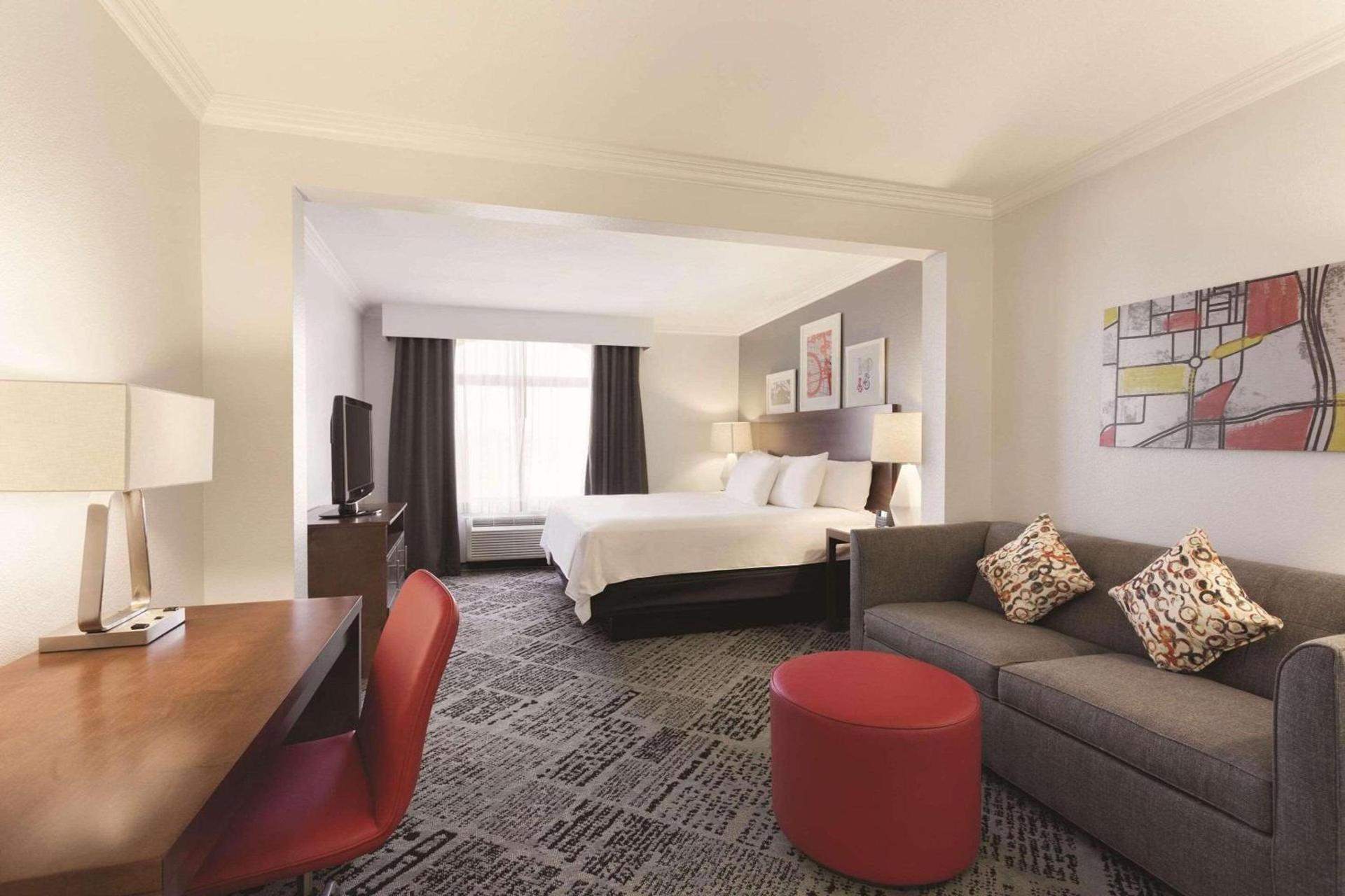 Hampton Inn By Hilton Addison Dallas photo 6