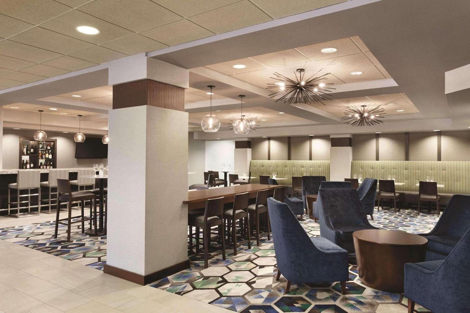 Hampton Inn By Hilton Addison Dallas photo 22