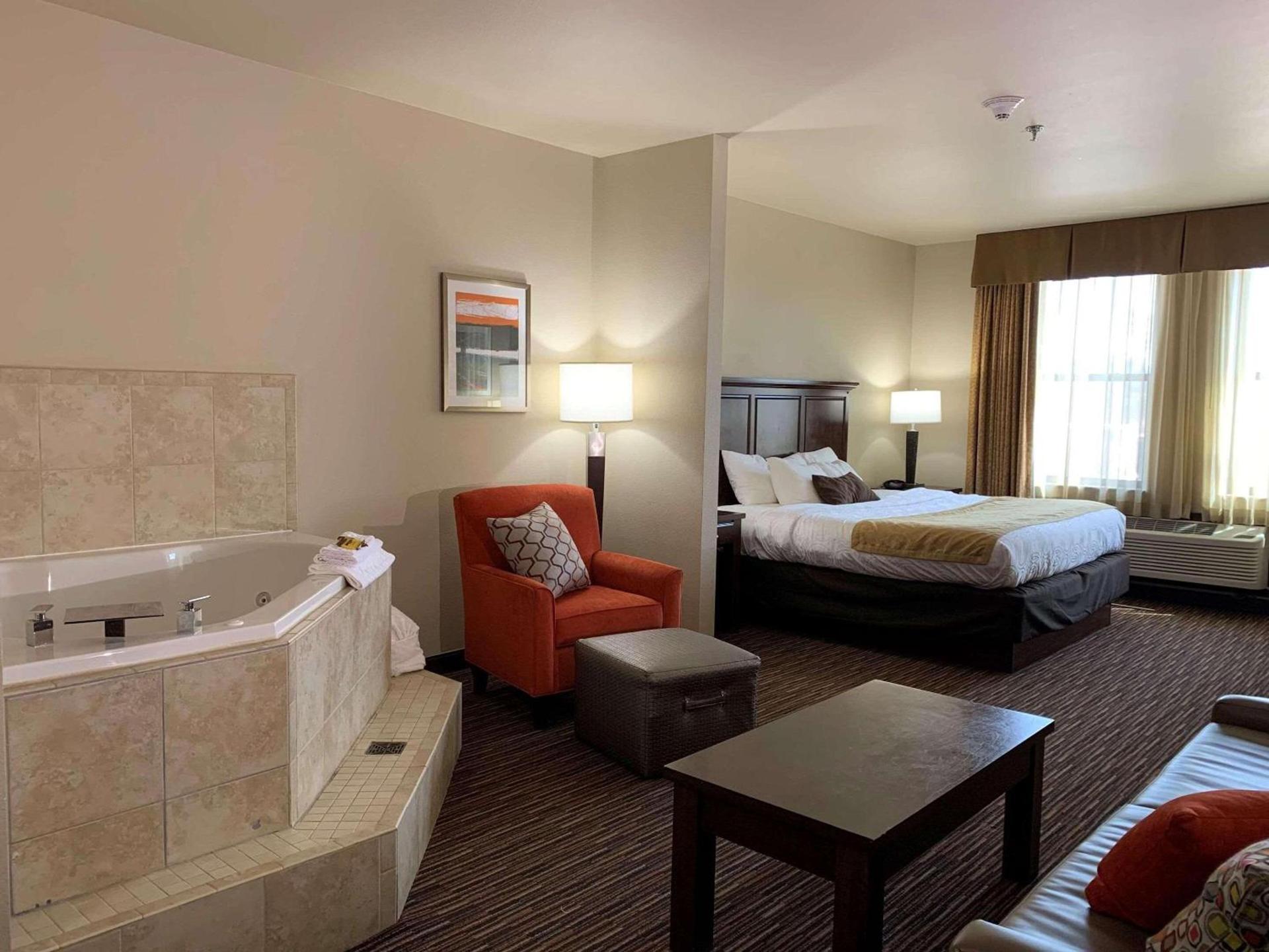 Radisson Hotel River Falls photo 12