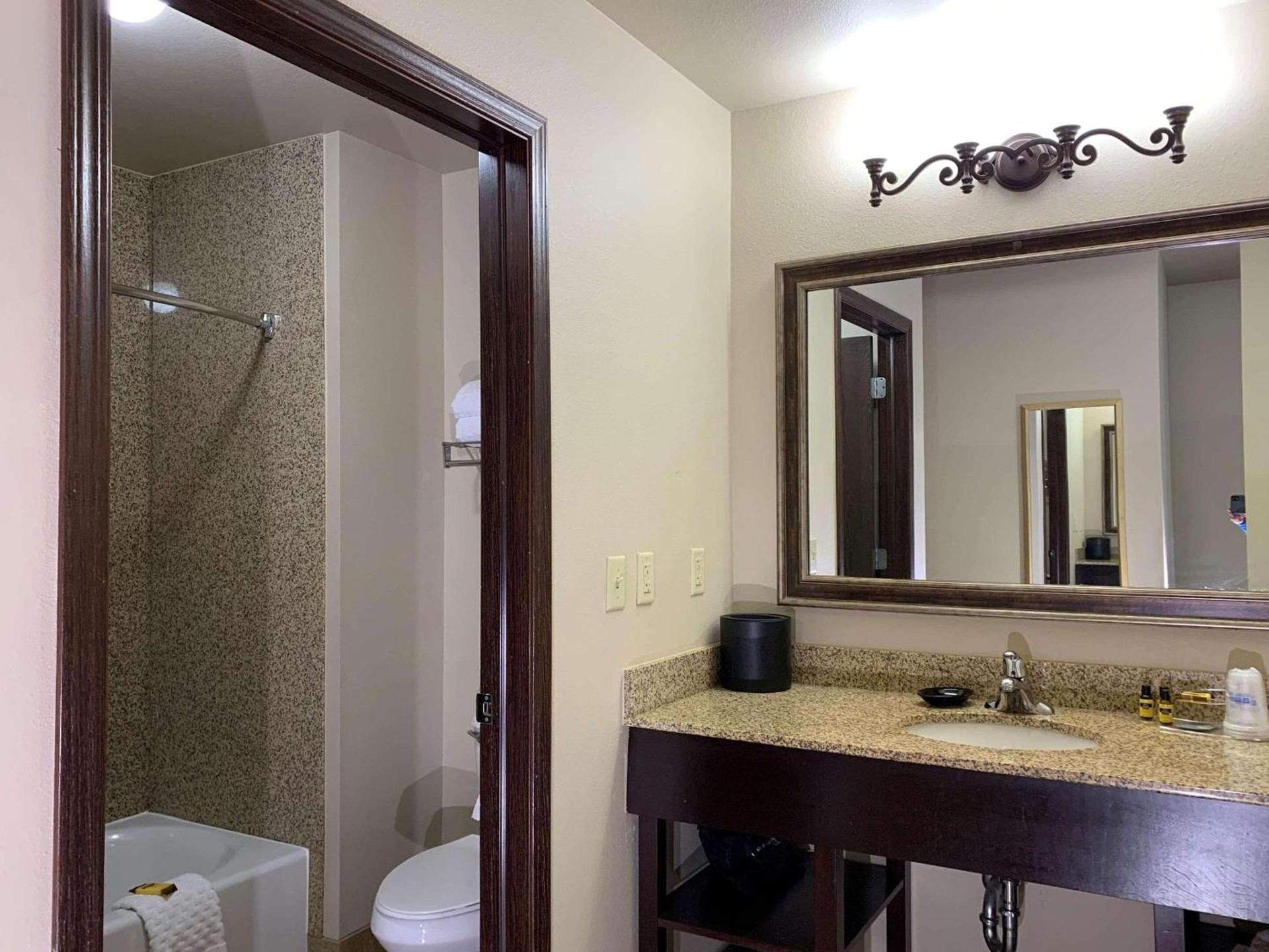 Radisson Hotel River Falls photo 20