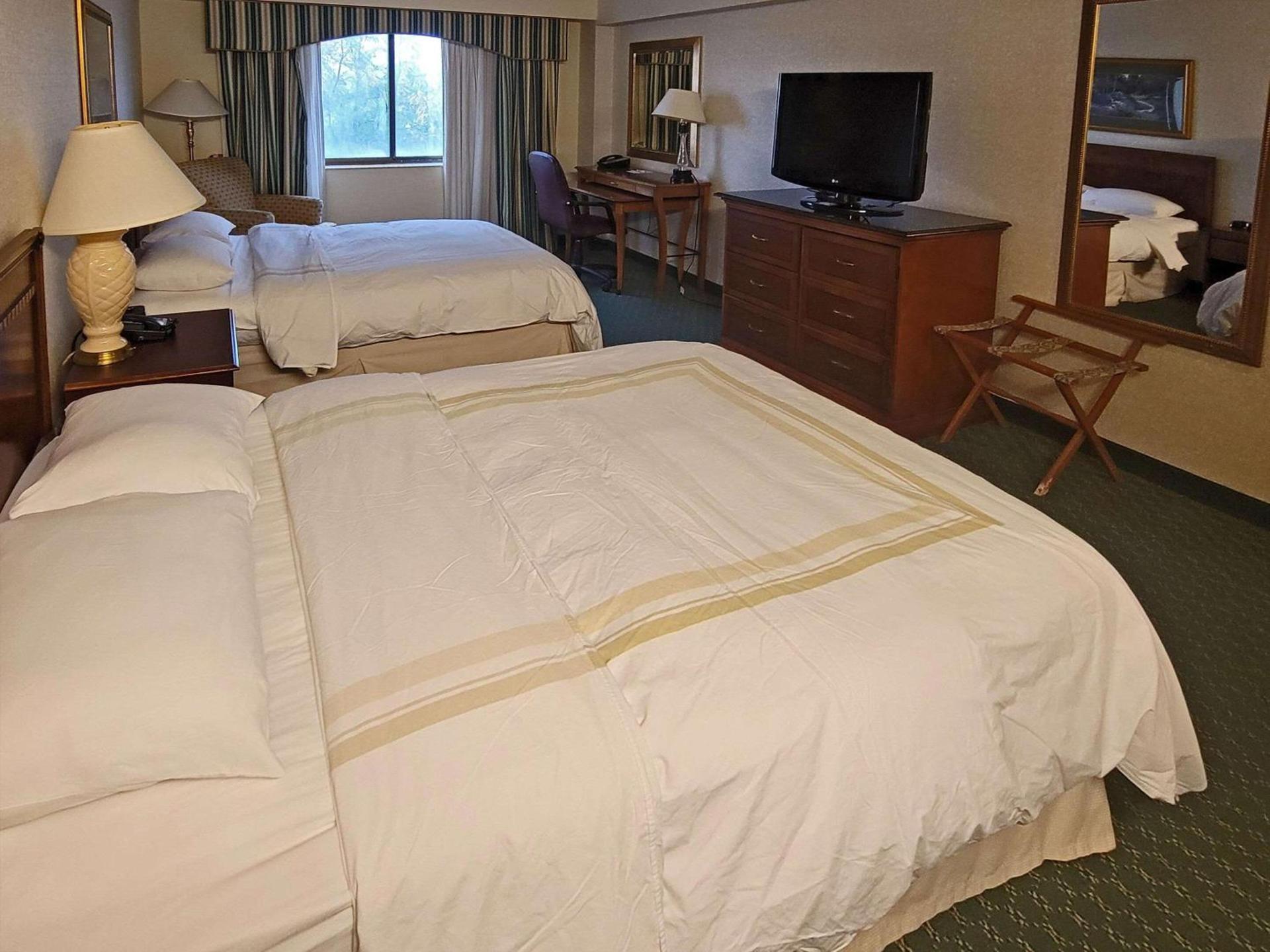 Radisson Hotel Cedar Rapids photo 5