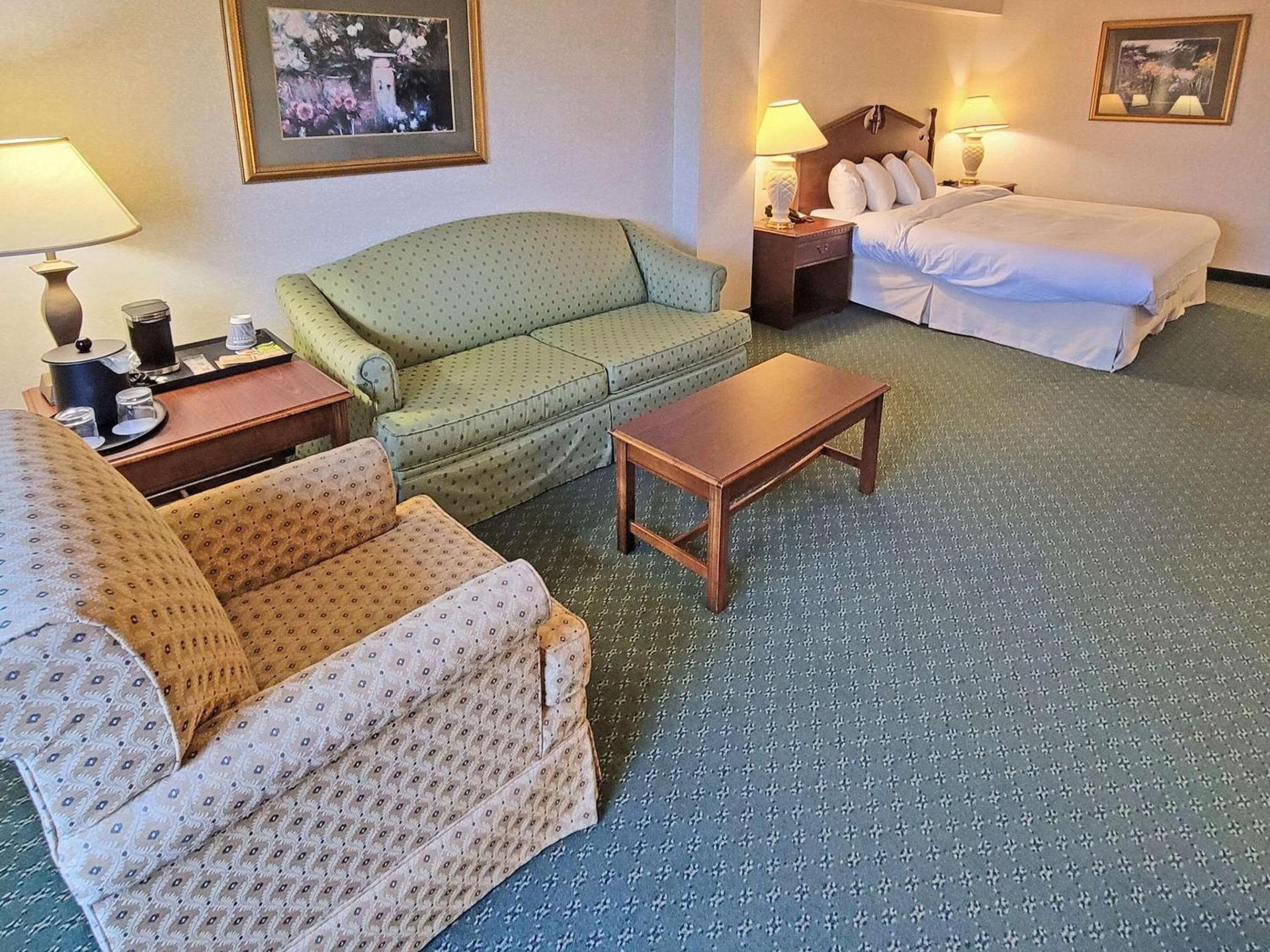 Radisson Hotel Cedar Rapids photo 7