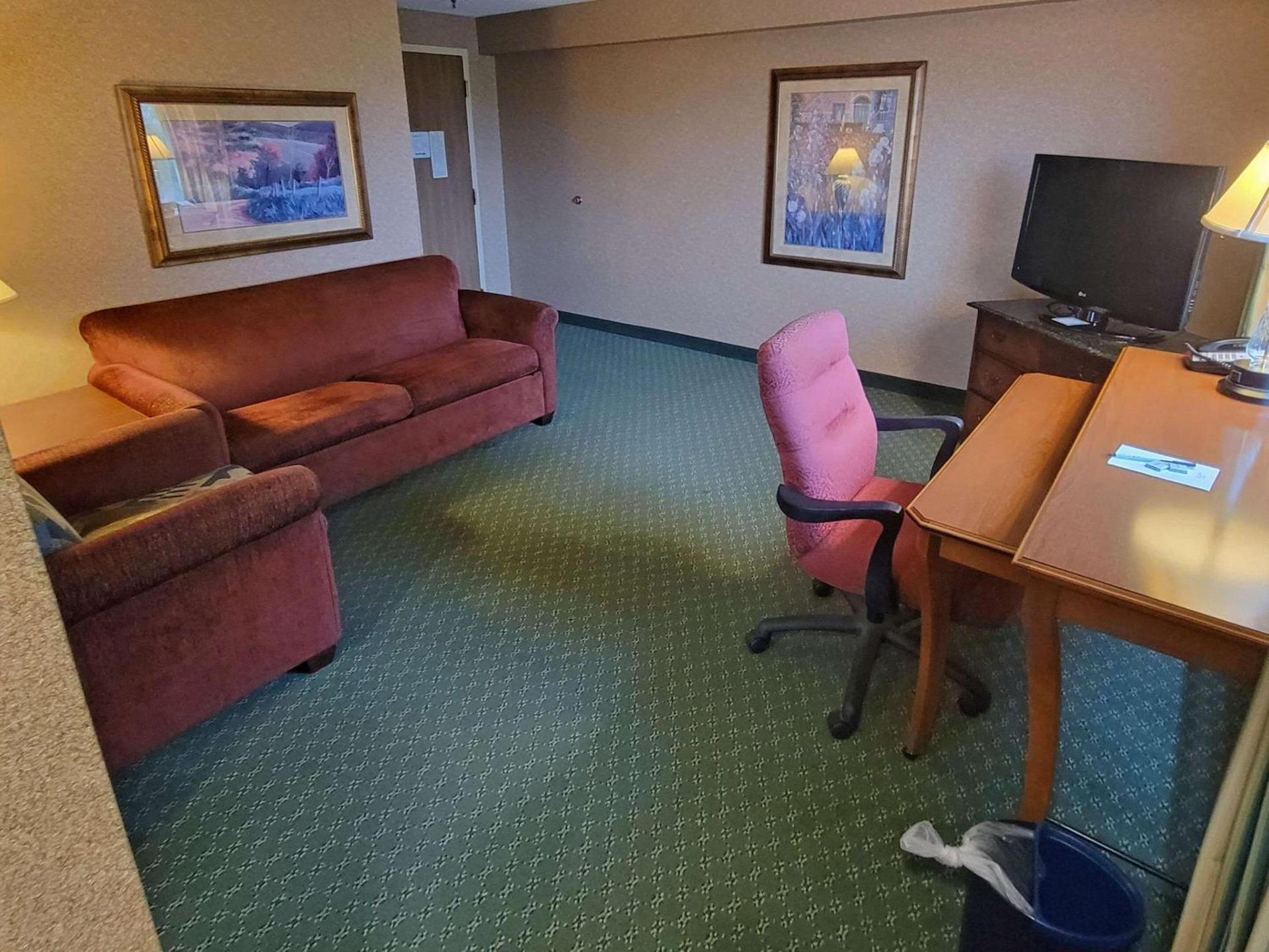 Radisson Hotel Cedar Rapids photo 9