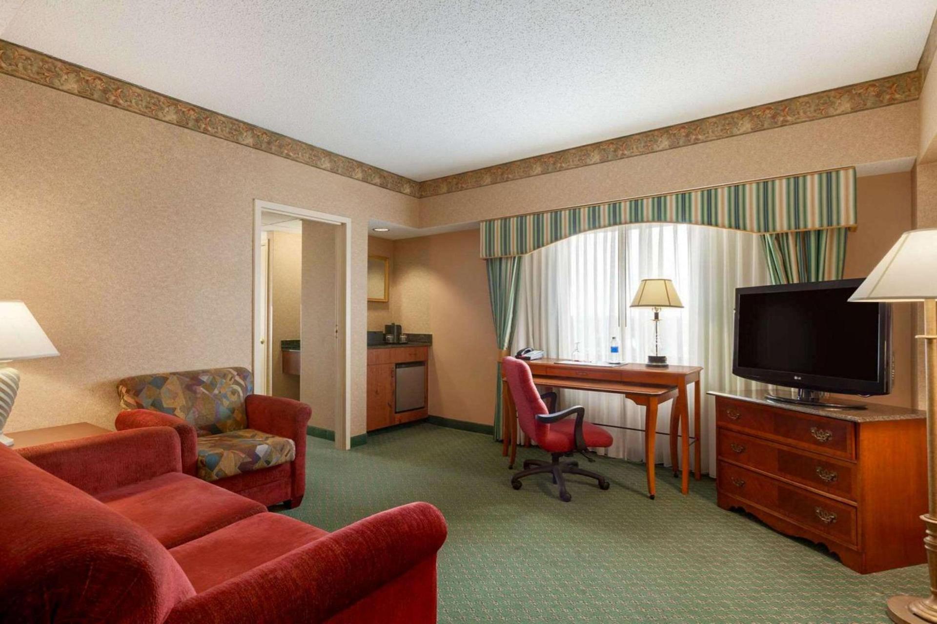 Radisson Hotel Cedar Rapids photo 19