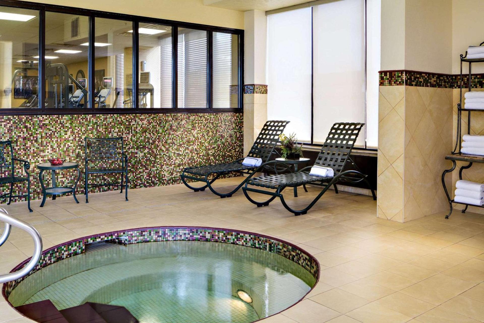 Radisson Hotel Cedar Rapids photo 22