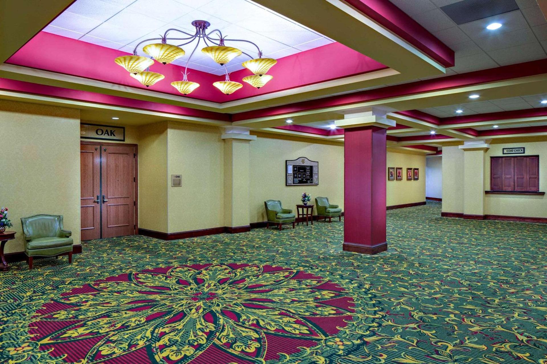 Radisson Hotel Cedar Rapids photo 28