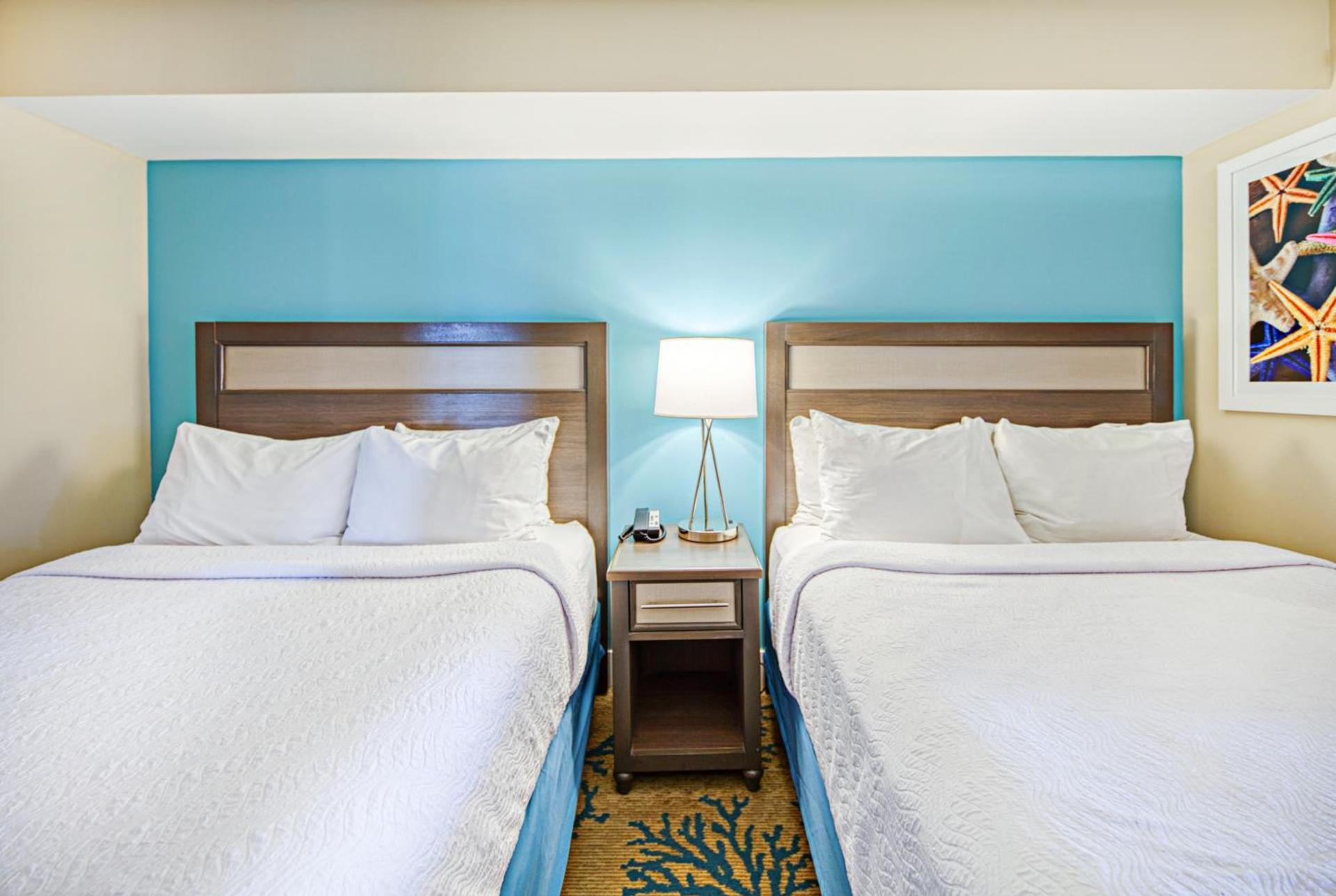 Commander Hotel & Suites photo 61