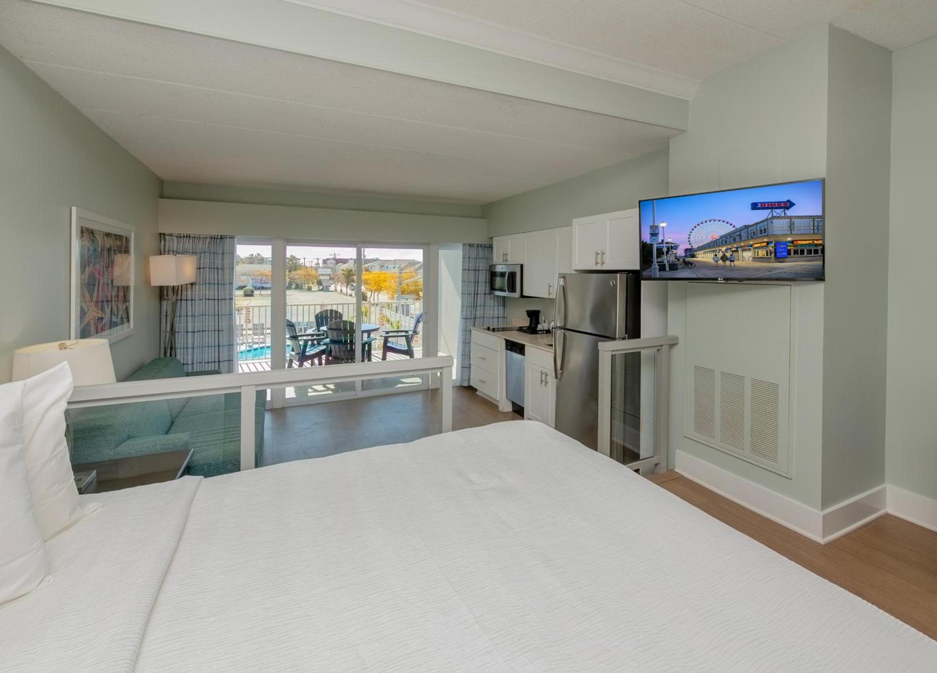 Commander Hotel & Suites photo 63