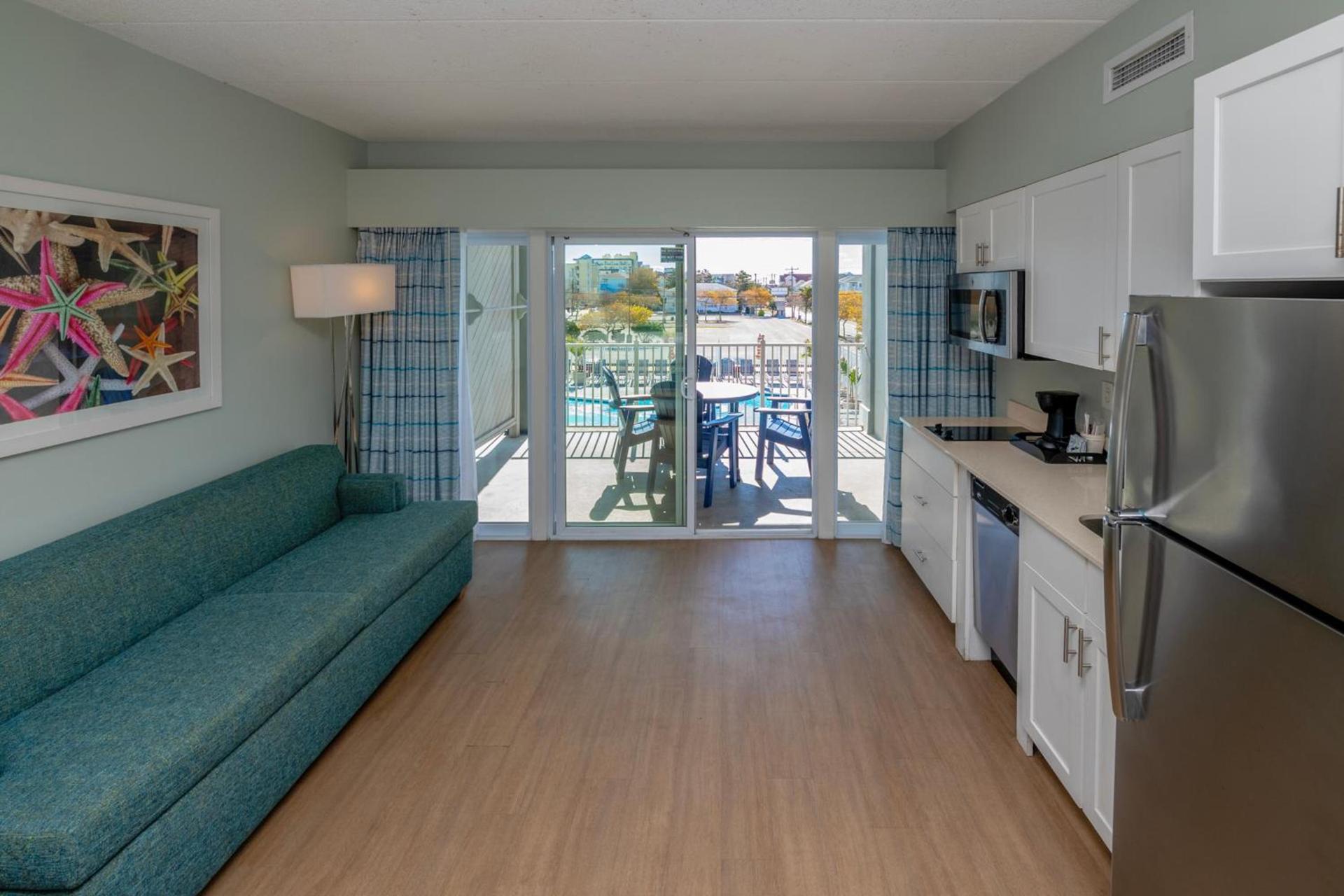 Commander Hotel & Suites photo 62